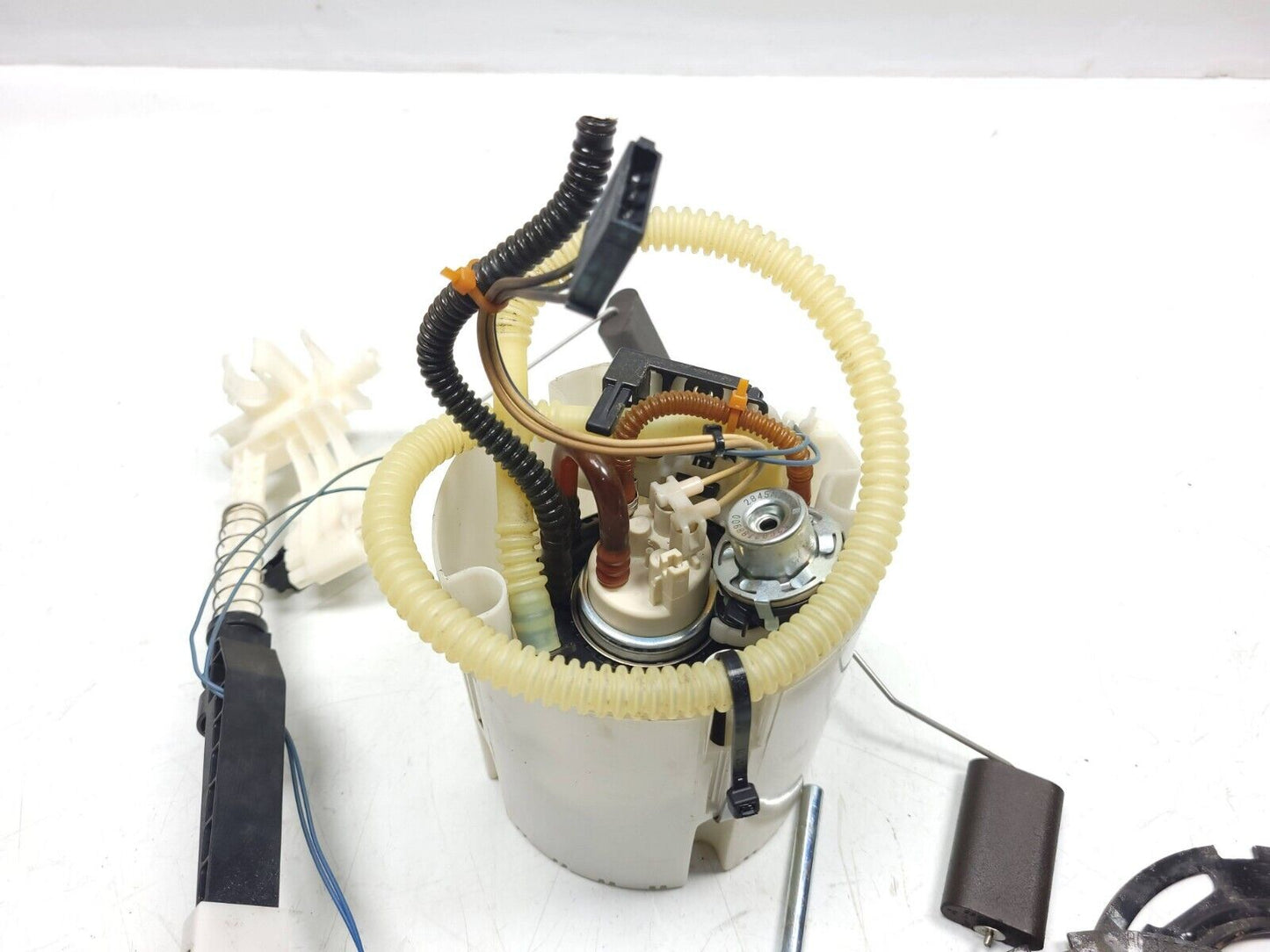14 15 16 17 18 Jeep Cherokee 3.2l Fuel Gas Pump Sender Unit 68140317ac  OEM