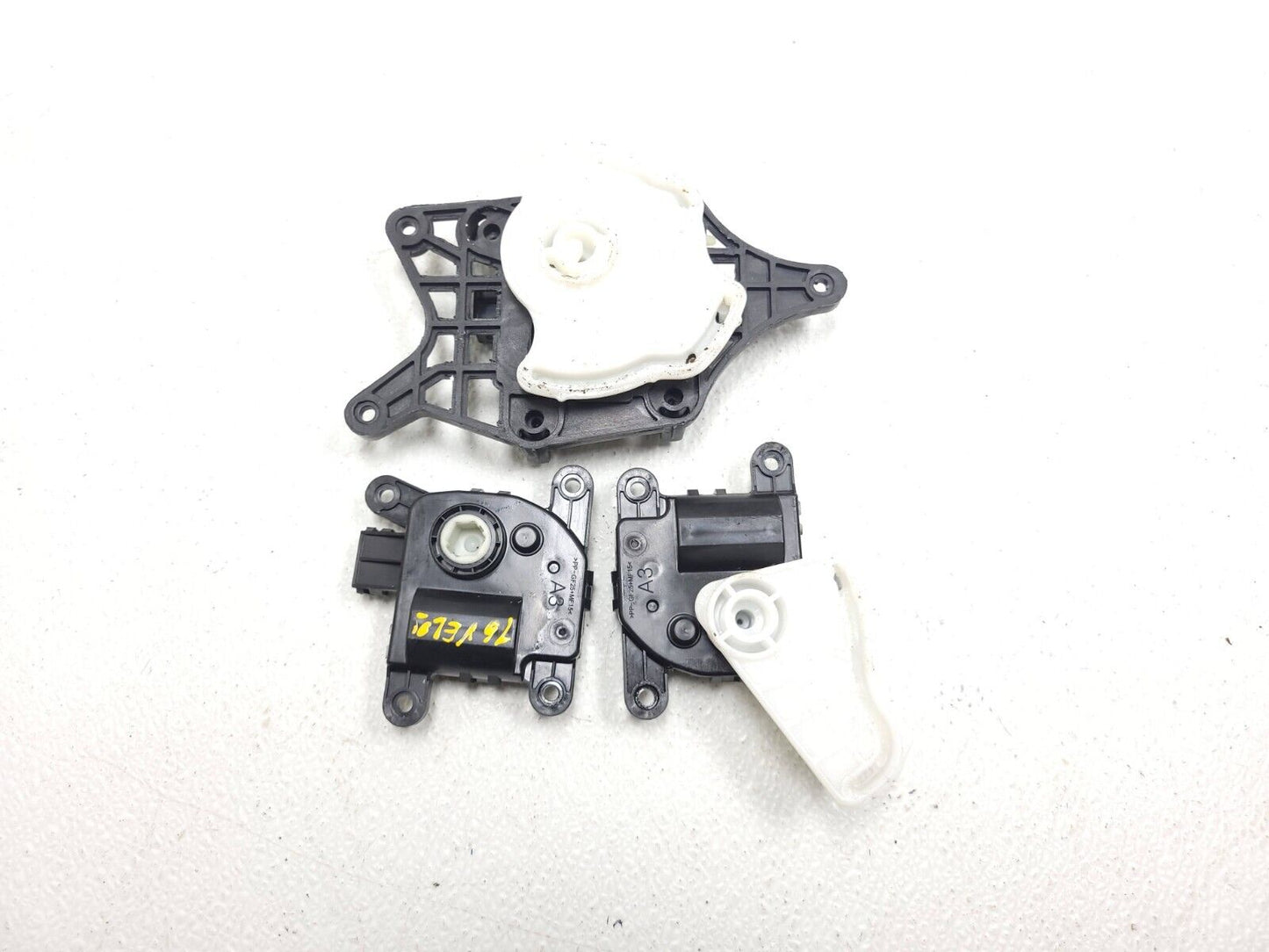 13 14 15 16 Hyundai Veloster HVAC AC Heater Blend Door Actuator 3pcs OEM