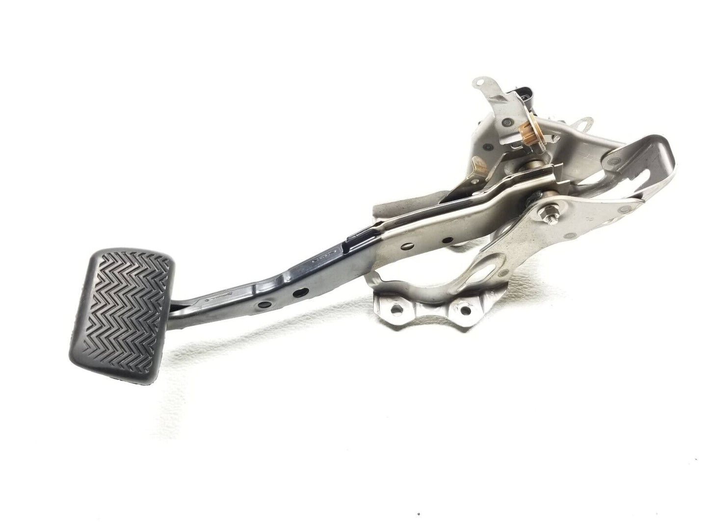 11 12 13 14 15 Toyota Prius Brake Pedal OEM