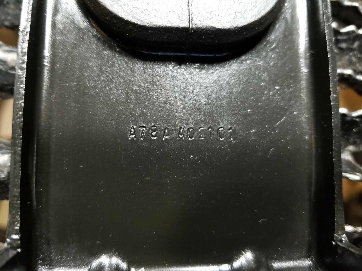11 12 Dodge Caliber 2.0l Radiator Support Bracket 2pcs OEM