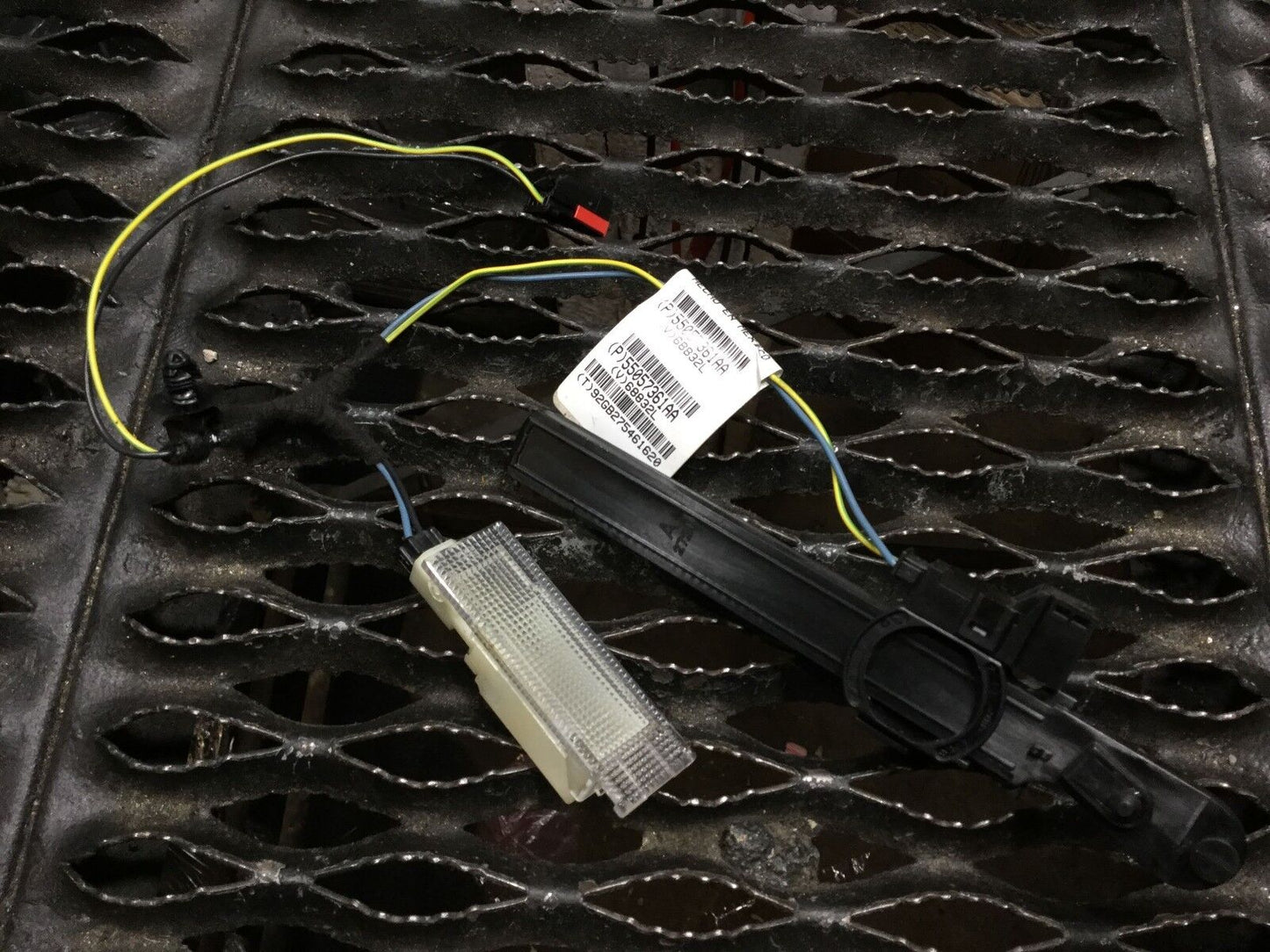 15 16 17 Chrysler 200 Chassis Wire Harness W/ Glove Box Lamp OEM