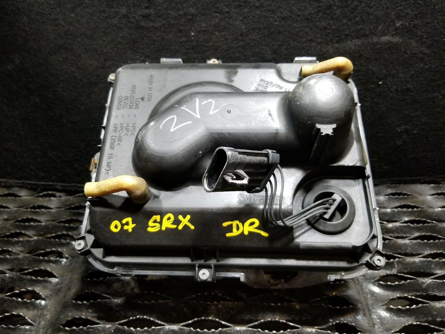 04 05 06 07 08 09 Cadillac SRX Driver Left Fog Light Lamp OEM