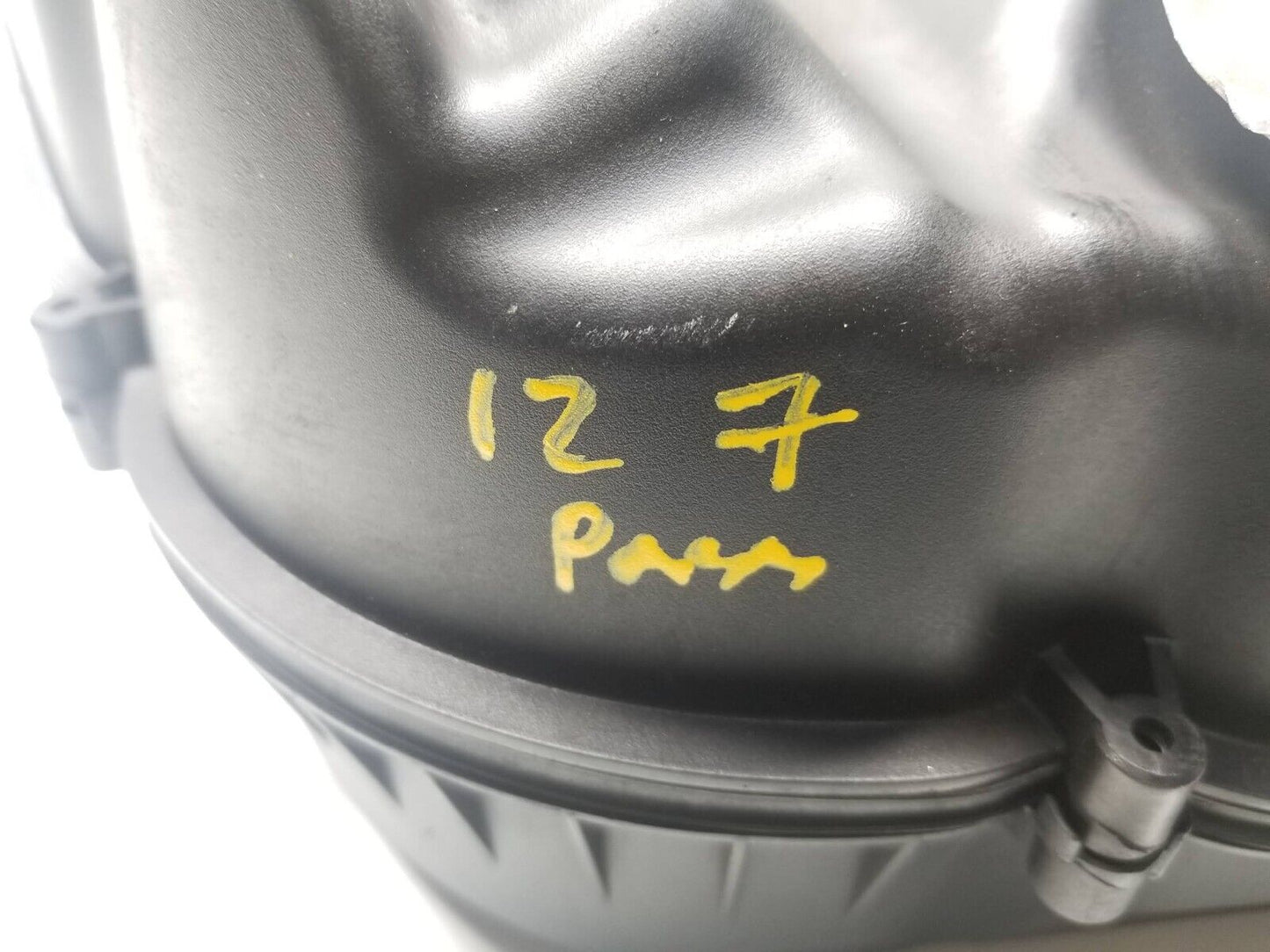 09 10 11 12 BMW 750li Air Cleaner Filter Box Right Pass Side OEM