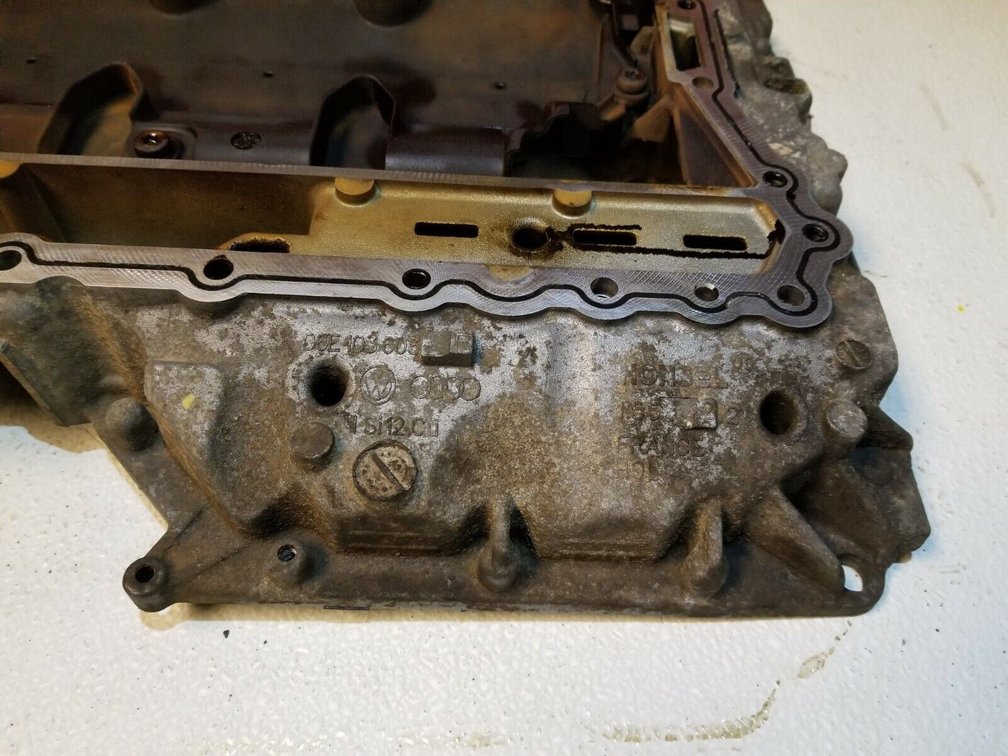 08 09 10 11 Audi A5 3.2l Engine Upper Oil Pan OEM