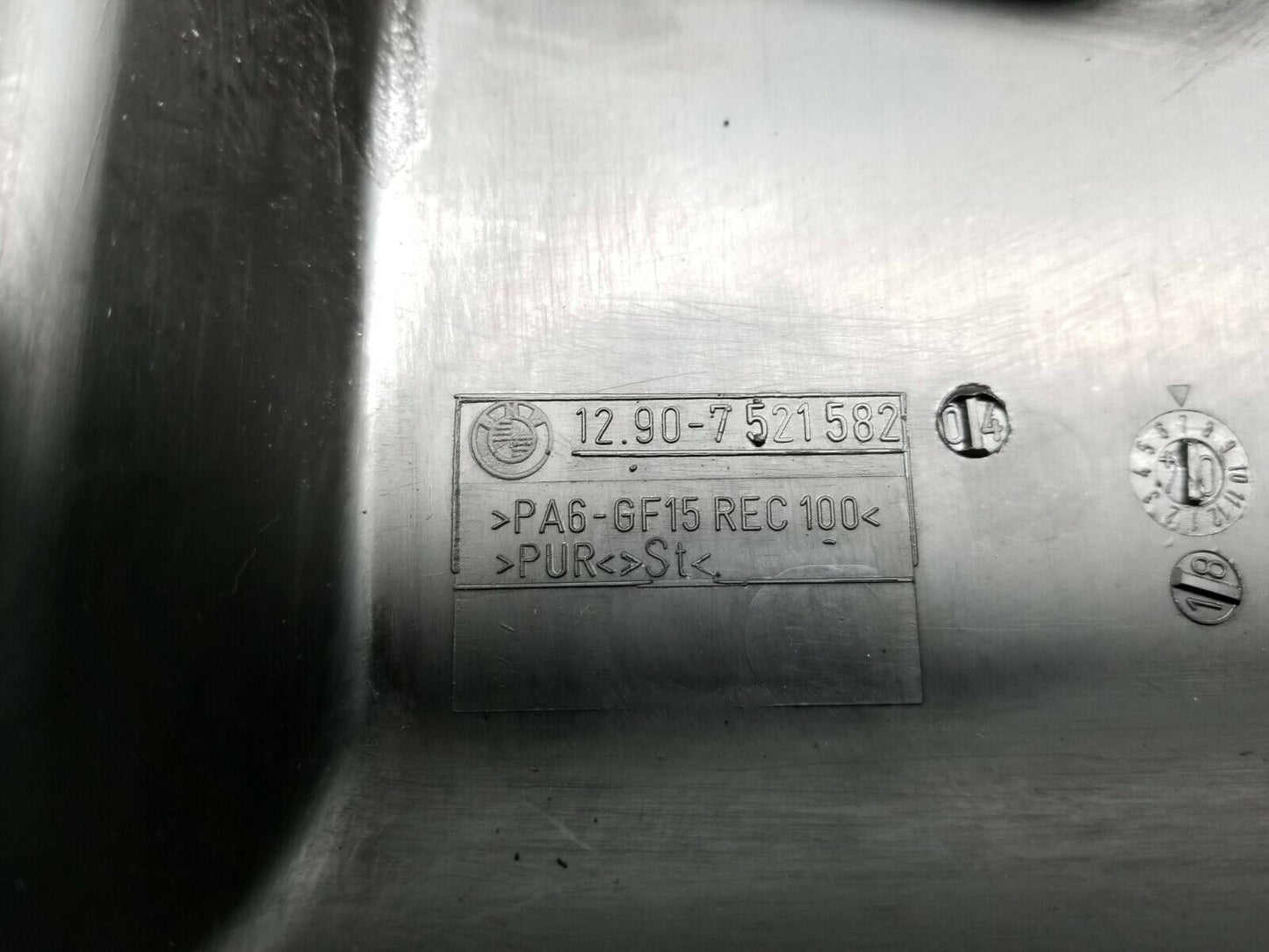 01 02 03 04 05 BMW E46 Sdn Ecu Electronic Box Cover OEM
