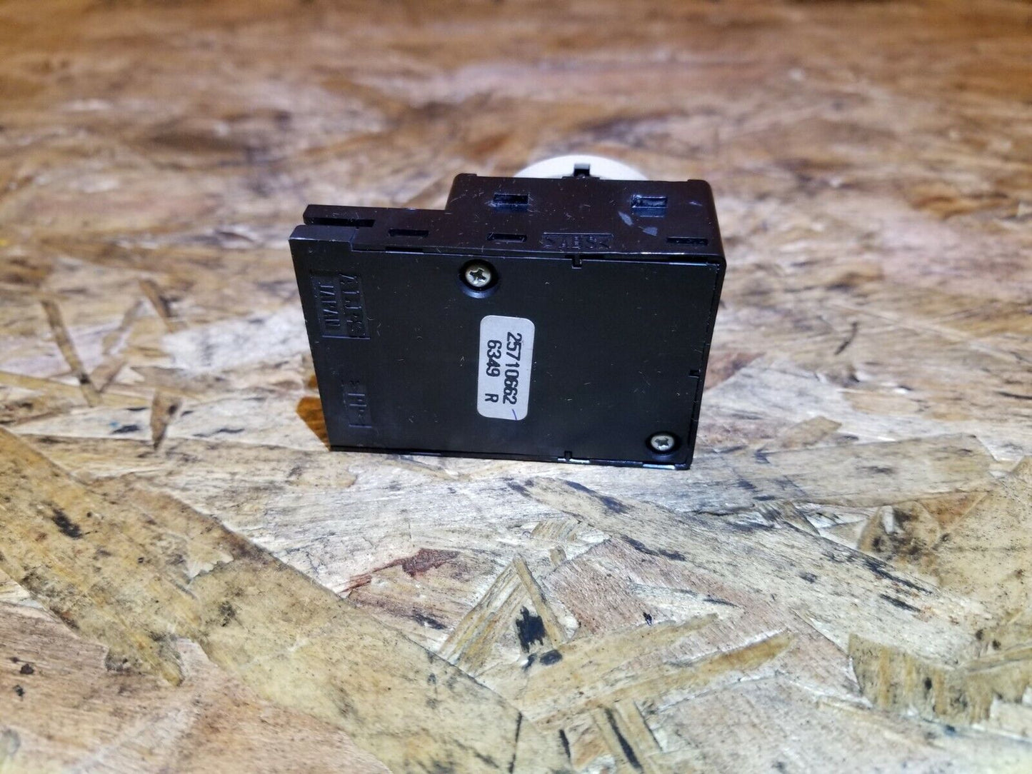 07 08 09 10 11 Cadillac DTS Front Left Driver Seat Control Switch OEM