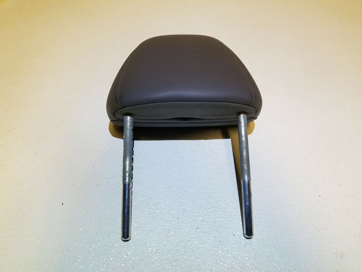 11 12 13 Honda Odyssey Front Right Passenger Seat Headrest OEM