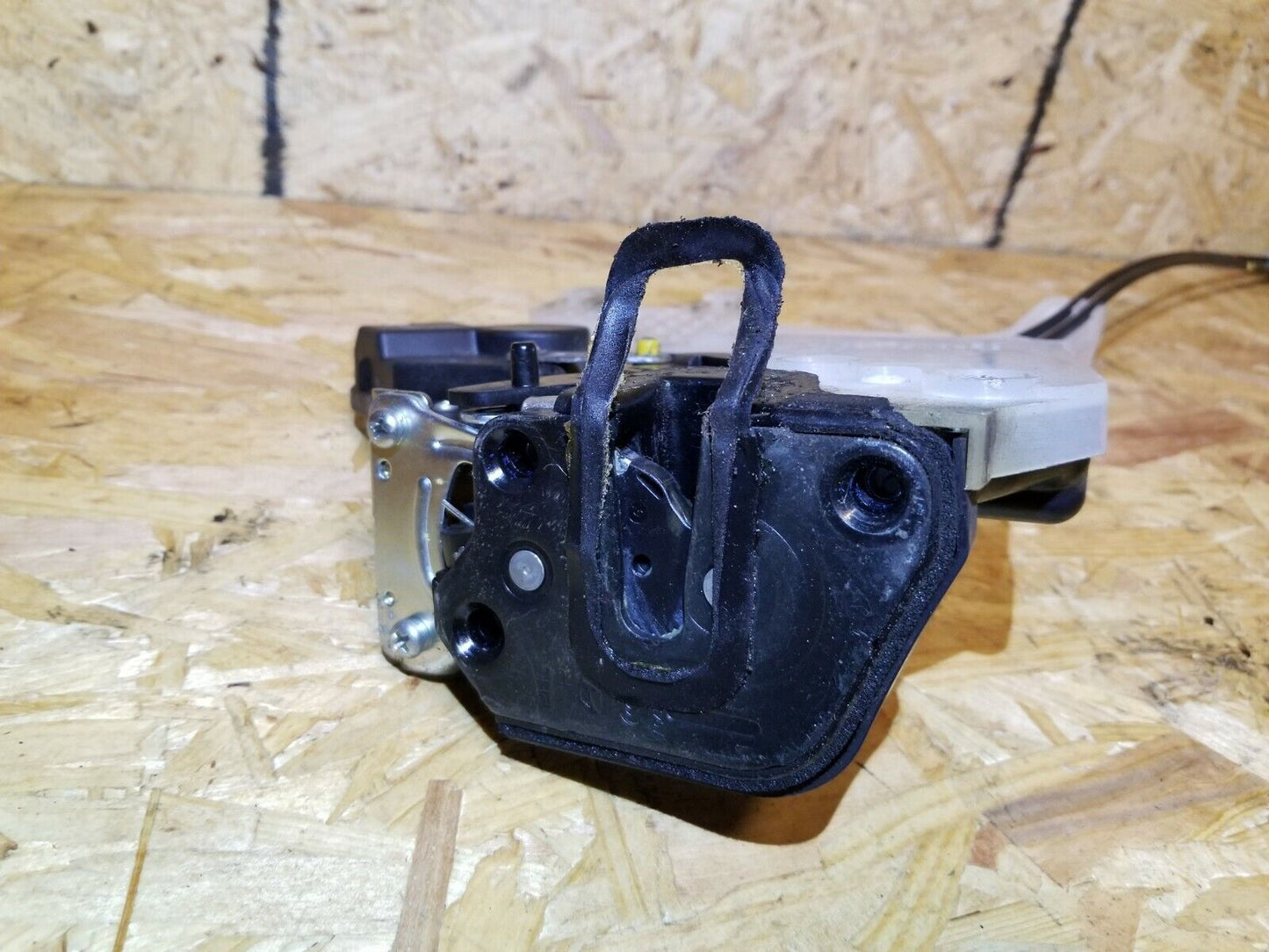 07 08 09 Hyundai Tucson Rear Right Pass Door Lock Latch Actuator OEM 89k