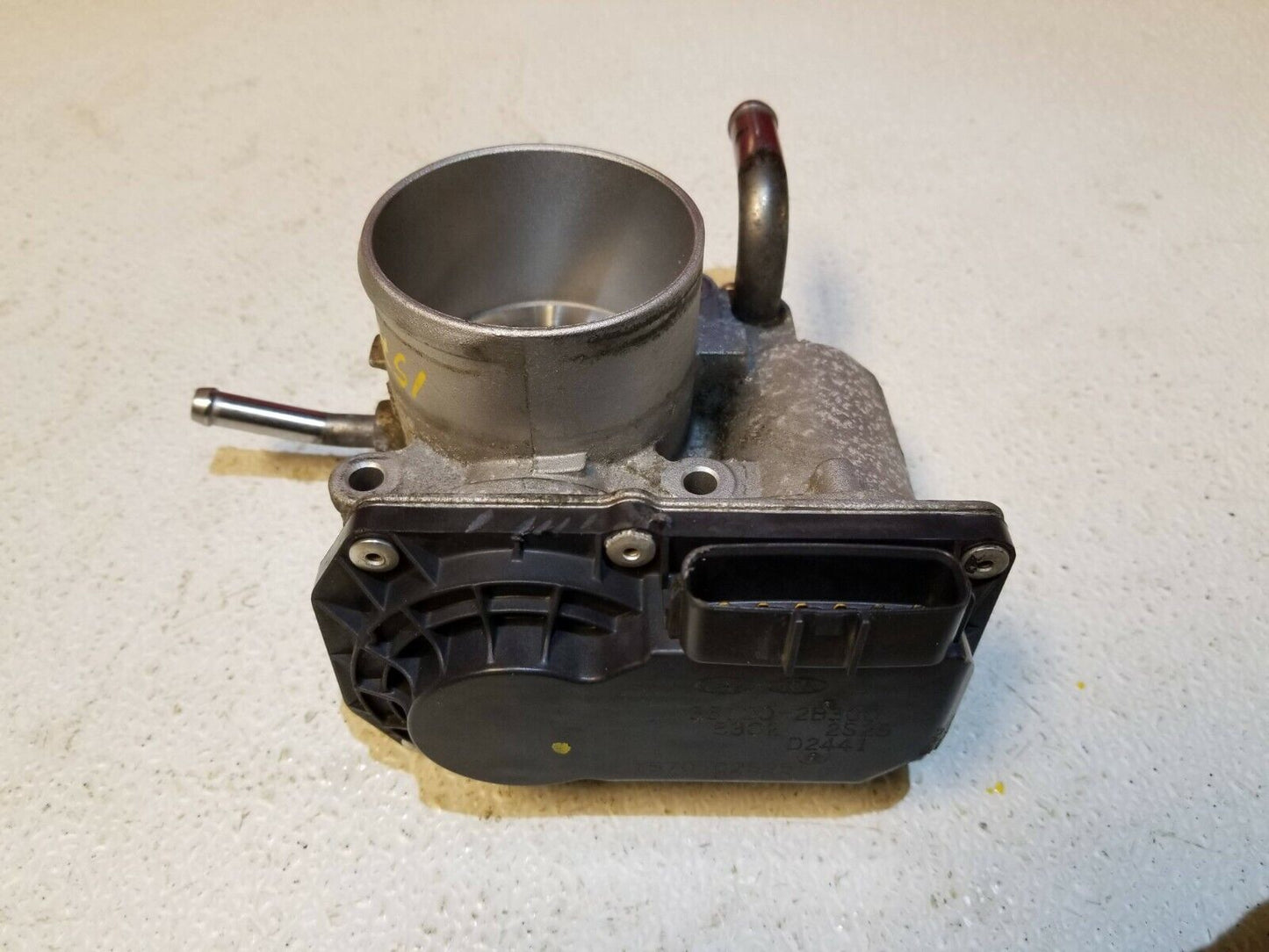 15 16 17 Hyundai Accent Throttle Body OEM