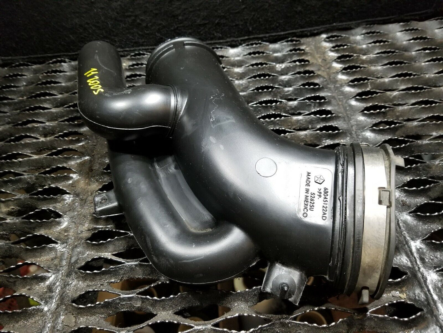 11 12 13 14 Chrysler 200 S 3.6l Air Intake Tube Hose Duct Resonator OEM