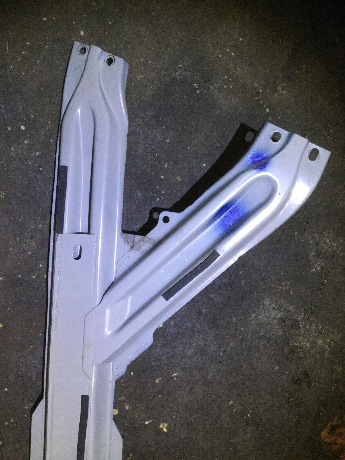 06 07 08 09 Volkswagen Golf Rabbit Coupe Right Pass Door Reinforcement Bar OEM