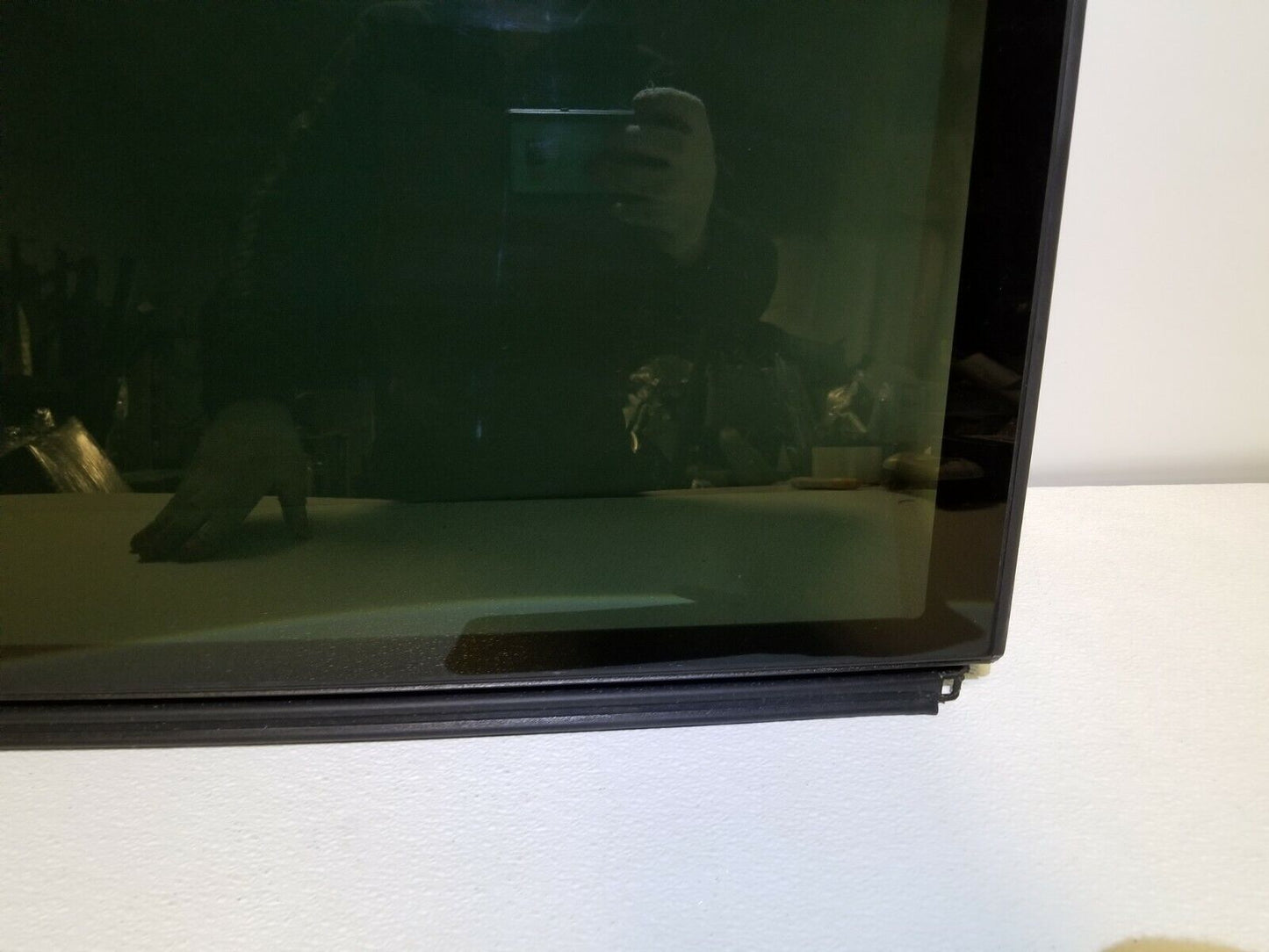 11 12 13 14 15  Audi Q7 Center Middle Sunroof Sun Roof Glass Panel OEM