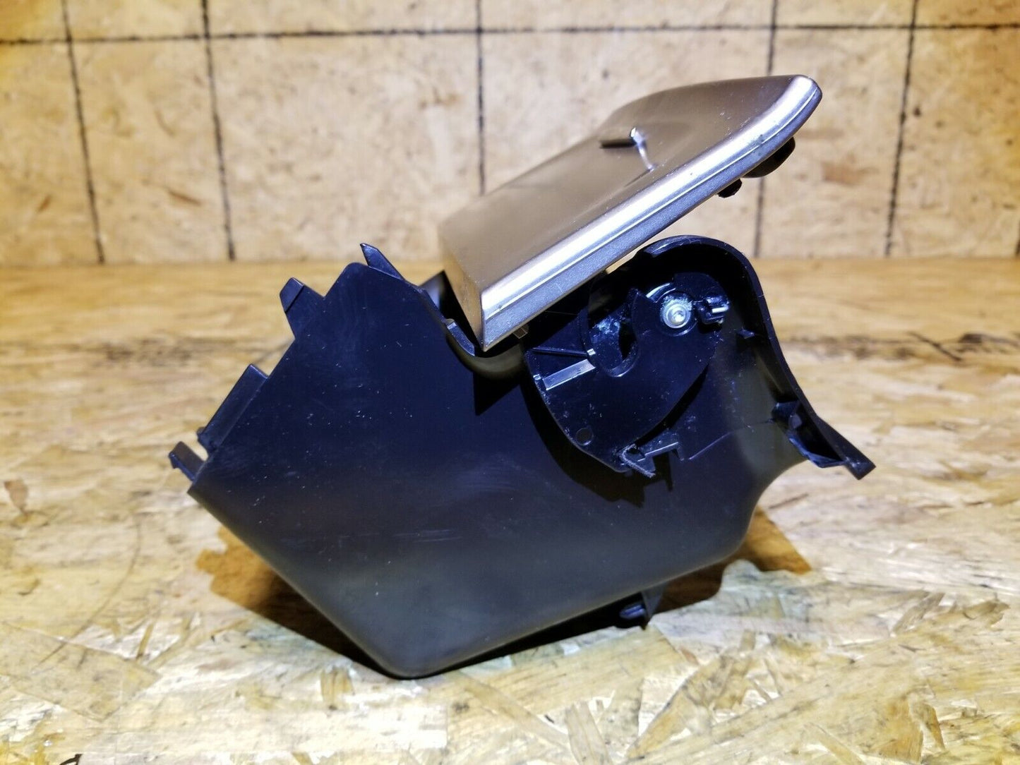 11 12 13 Jeep Grand Cherokee Console Ash Tray OEM