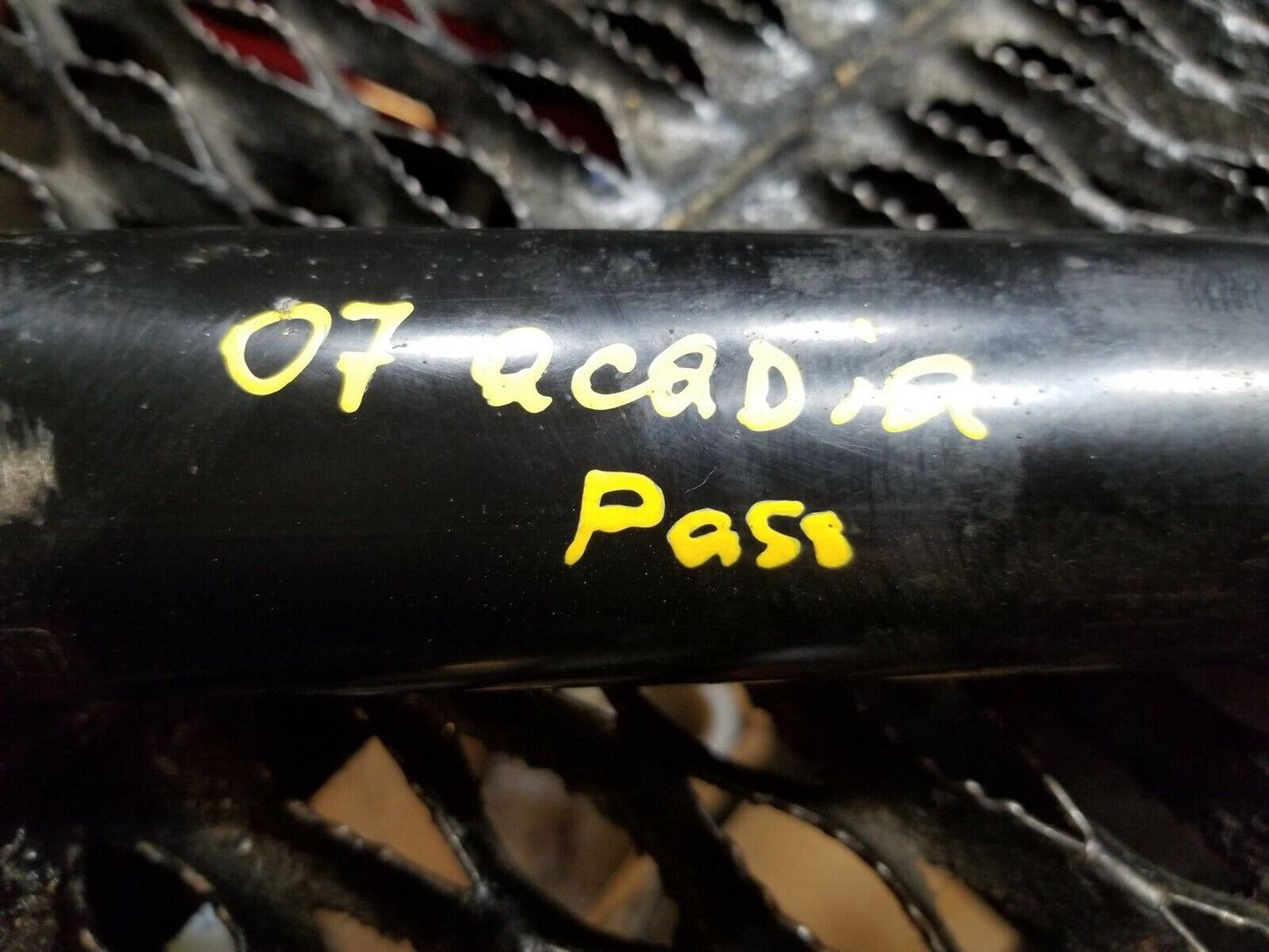 07 08 09 10 11 12 GMC Acadia Rear Shock Strut Absorber (pair) OEM