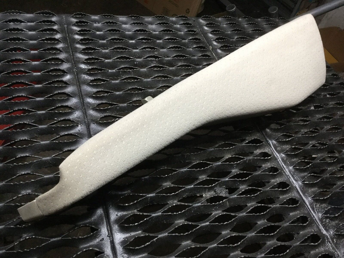 04 05 06 07 08 09 Toyota Prius Rear Seat Bolster Left Dr Side S1755-27700 OEM