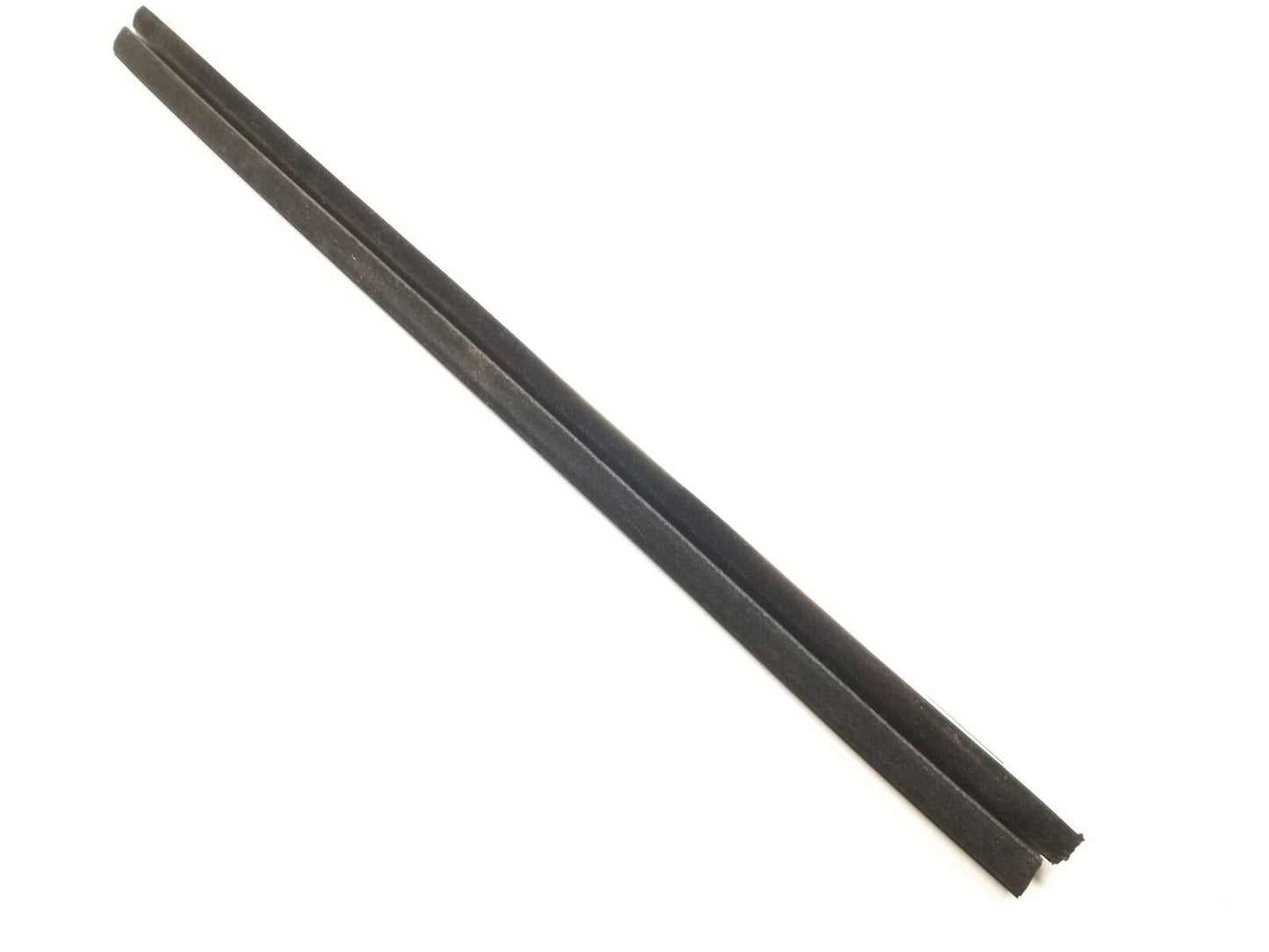 09 10 11 12 BMW 750li F02 Rear Right Pass Door Window Slot Seal OEM