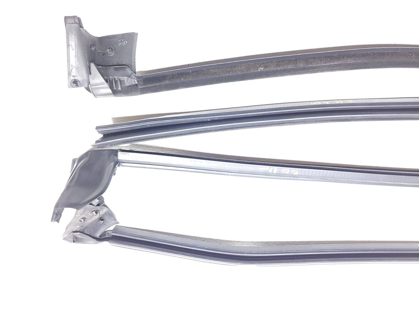 09 10 11 12 Volkswagen Cc Door Window Weatherstrip Seal Set-4pcs OEM