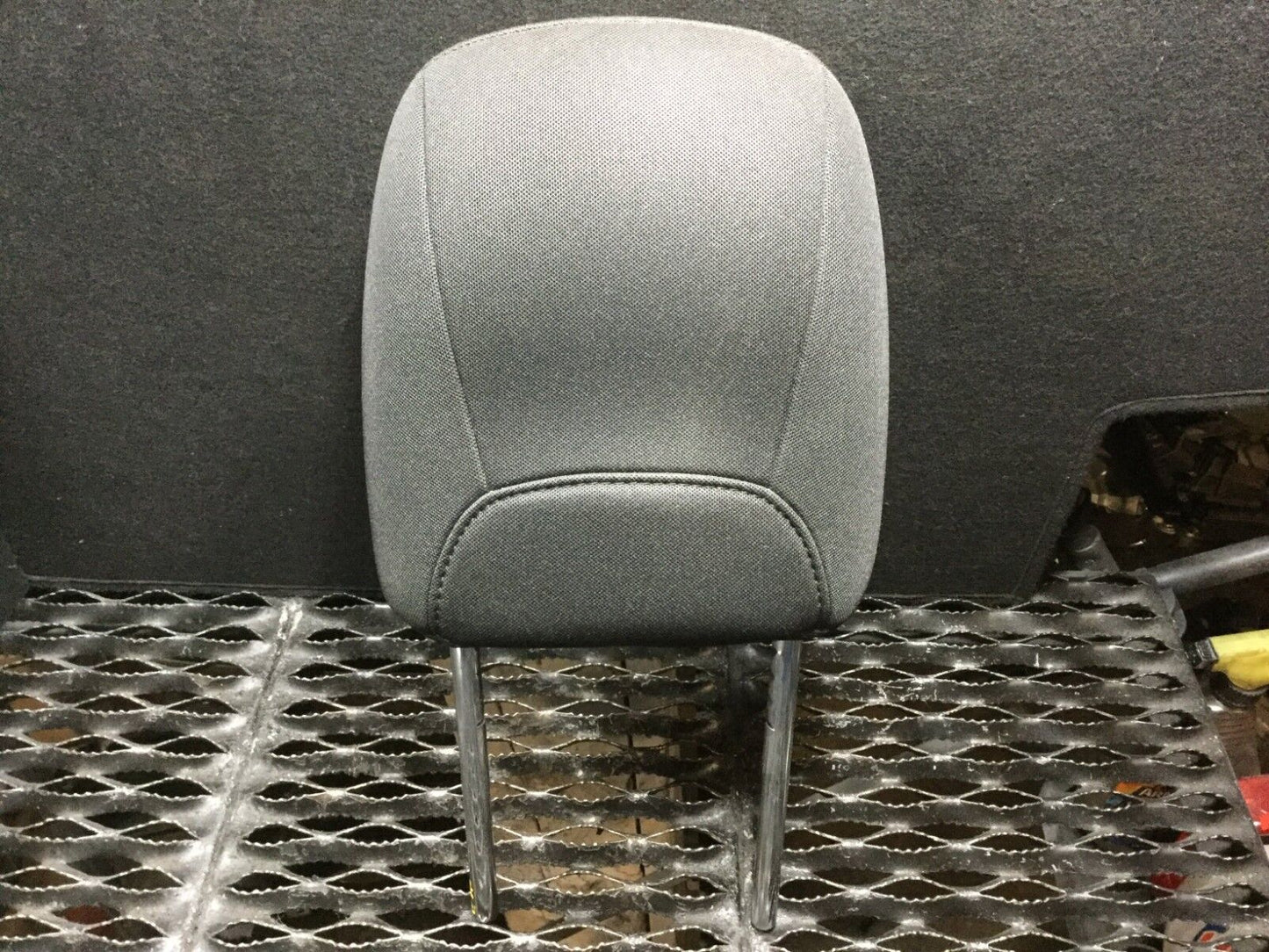 2015 2016 2017 Jeep Renegade Front Left Driver Seat Headrest Head Rest OEM 7k Mi