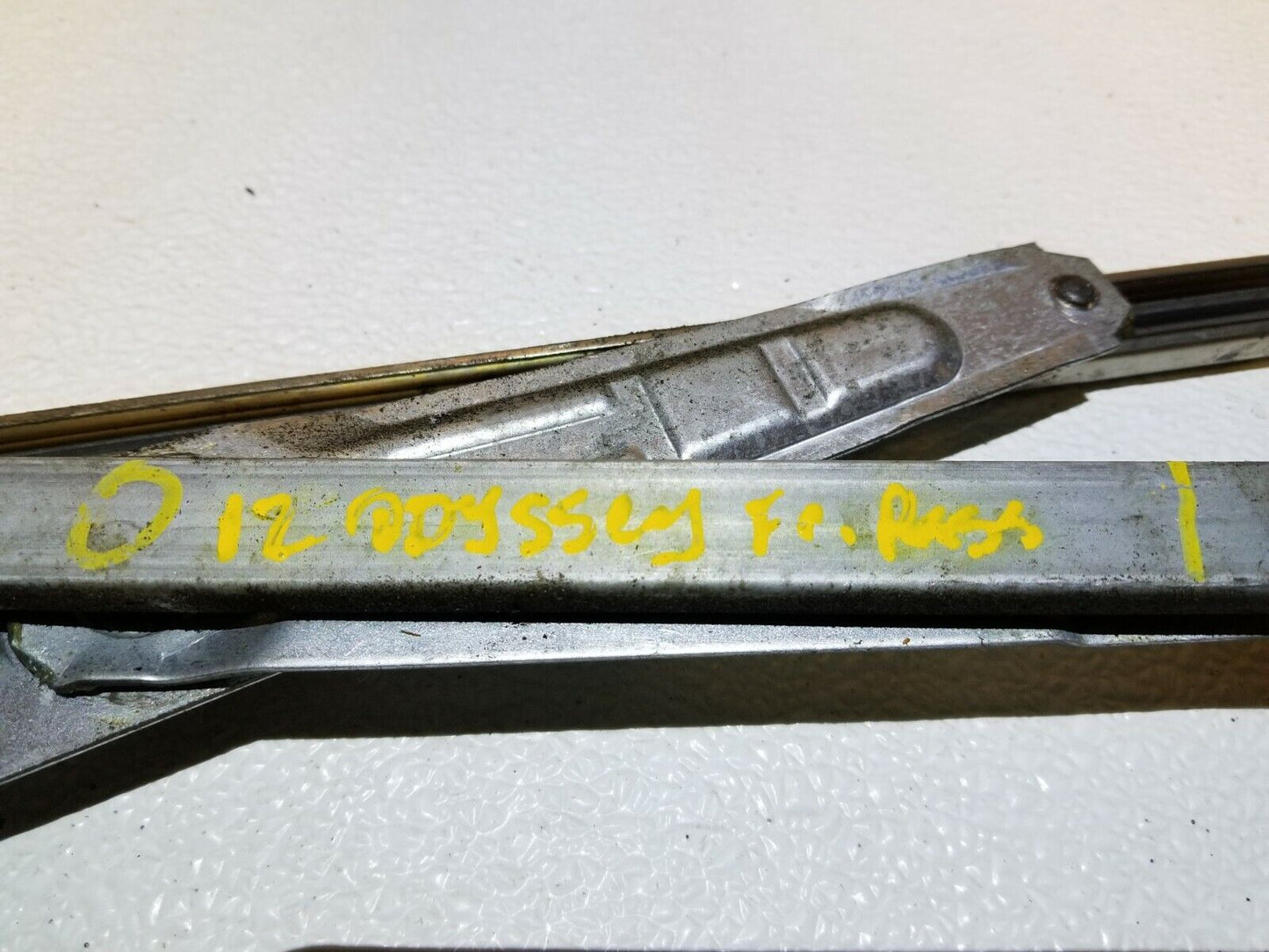 11 12 13 Honda Odyssey Front Right Passenger Door Window Regulator Motor OEM