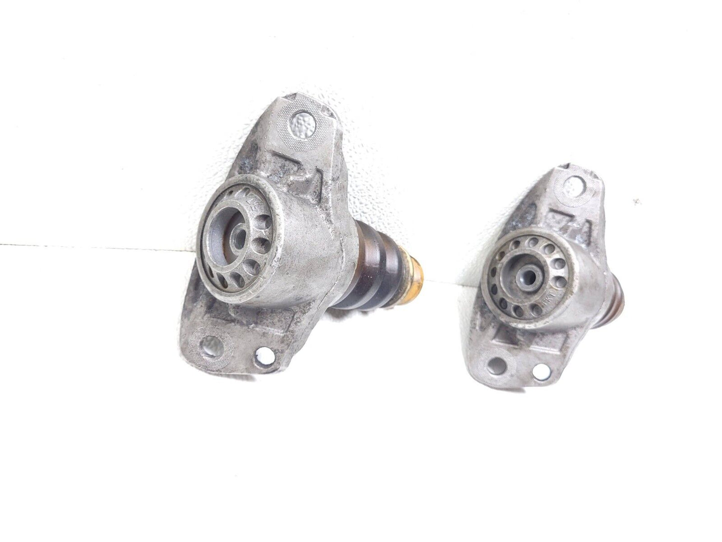 09 10 11 12 Volkswagen Cc Rear Shock Mount Dust Bump Stops OEM