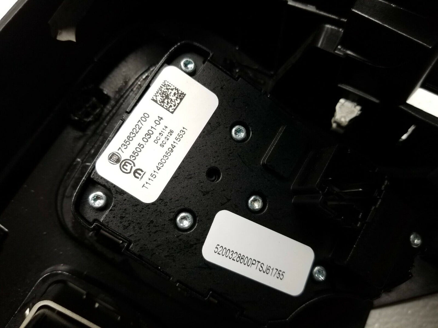 15 16 17 Jeep Renegade 4wd Lock Aux Usb Socket Panel OEM 62k Miles
