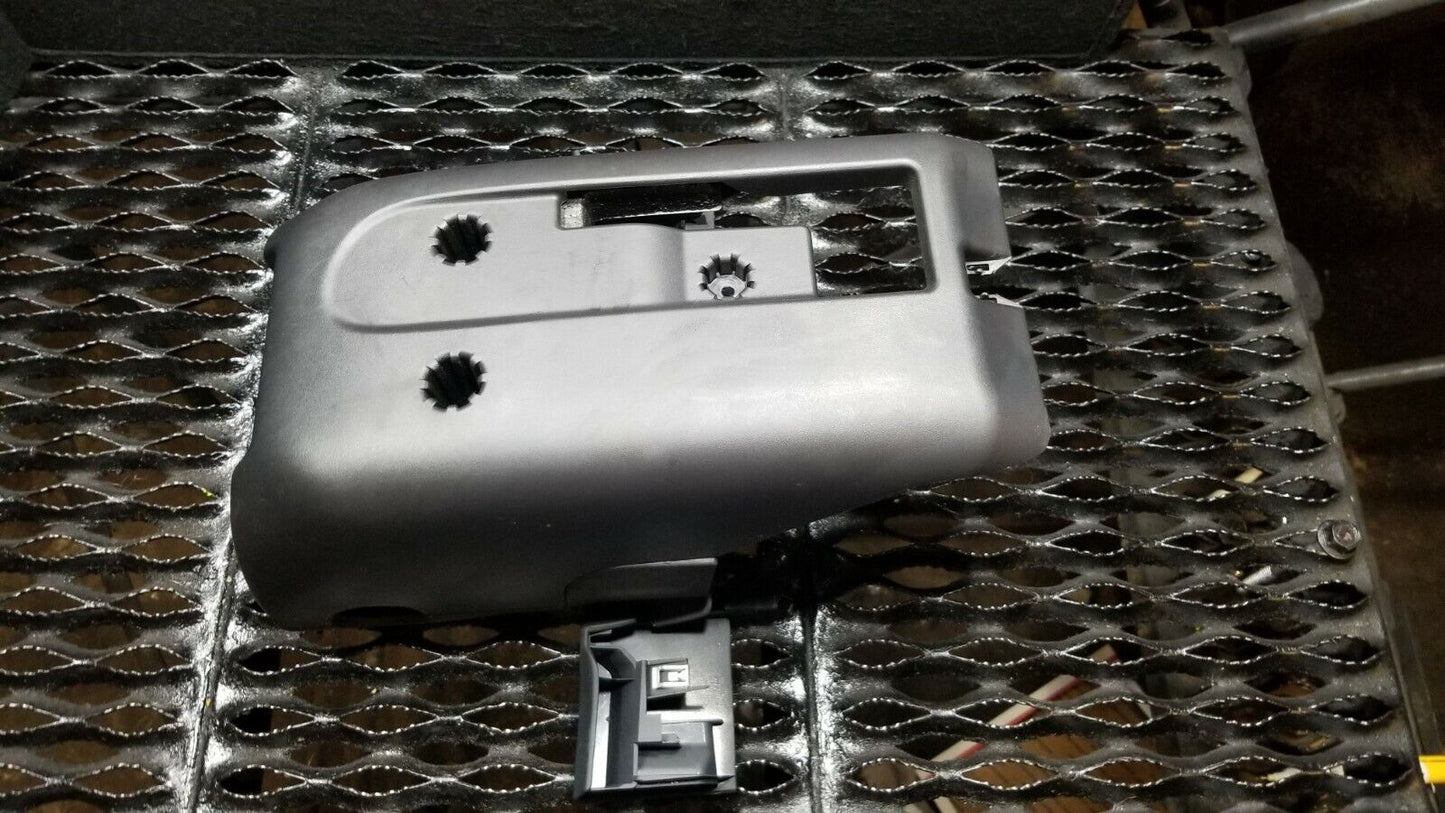 14 15 16 17 Volvo S60 Steering Column Shroud Cover 39860279 OEM 42k