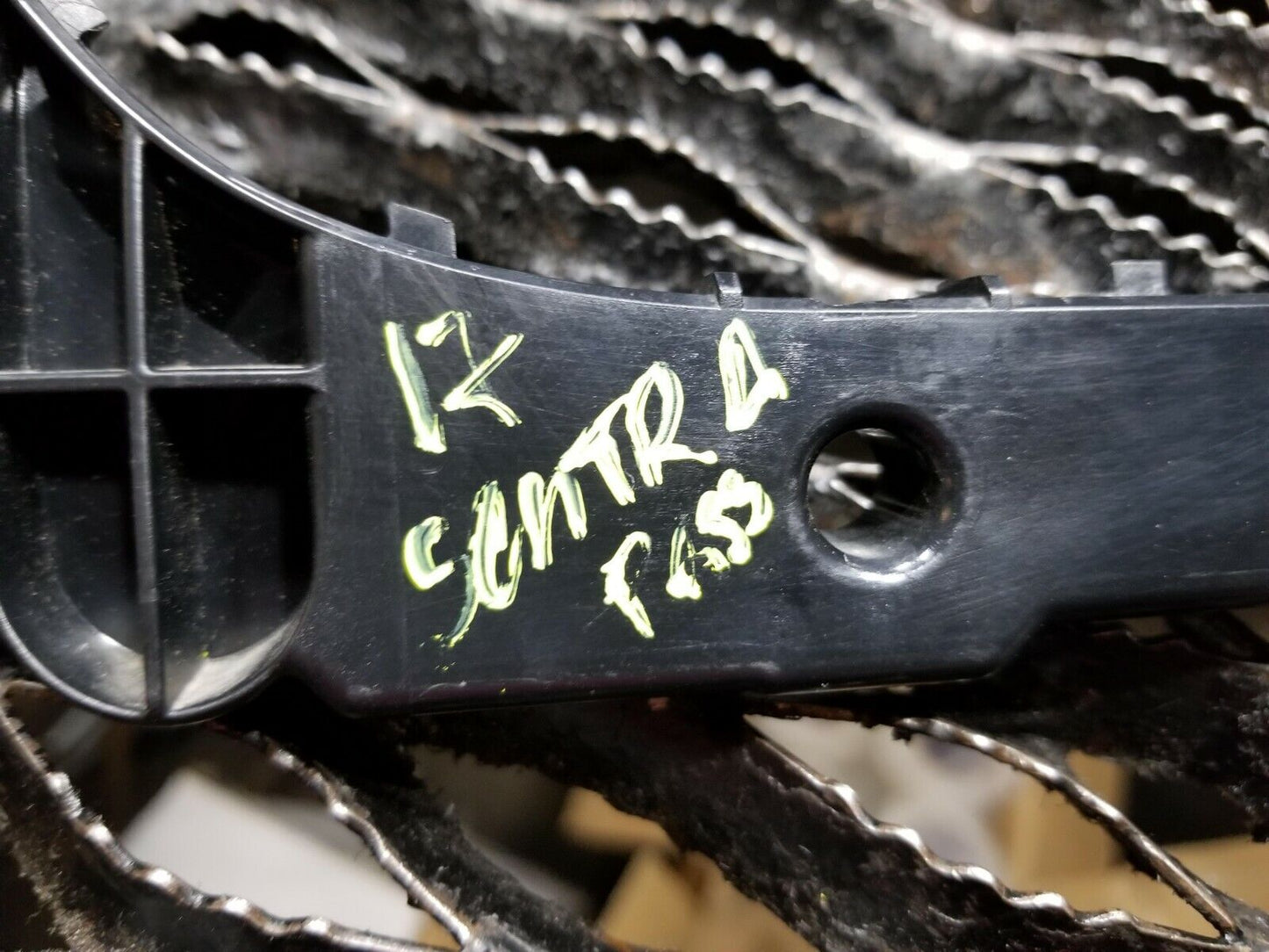 16 17 18 Nissan Sentra Sedan Rear Bumper Retainer Bracket Right Pass Side OEM