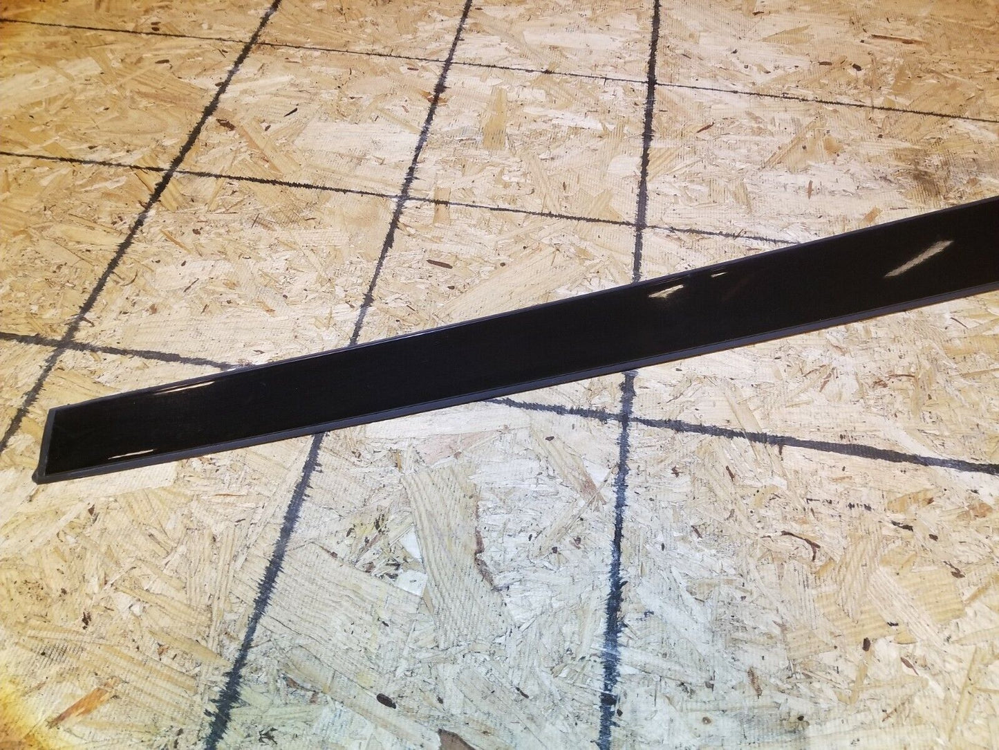 07 08 09 10 Mercedes-benz R350 Left Driver Side Upper Roof Rail Molding Trim OEM
