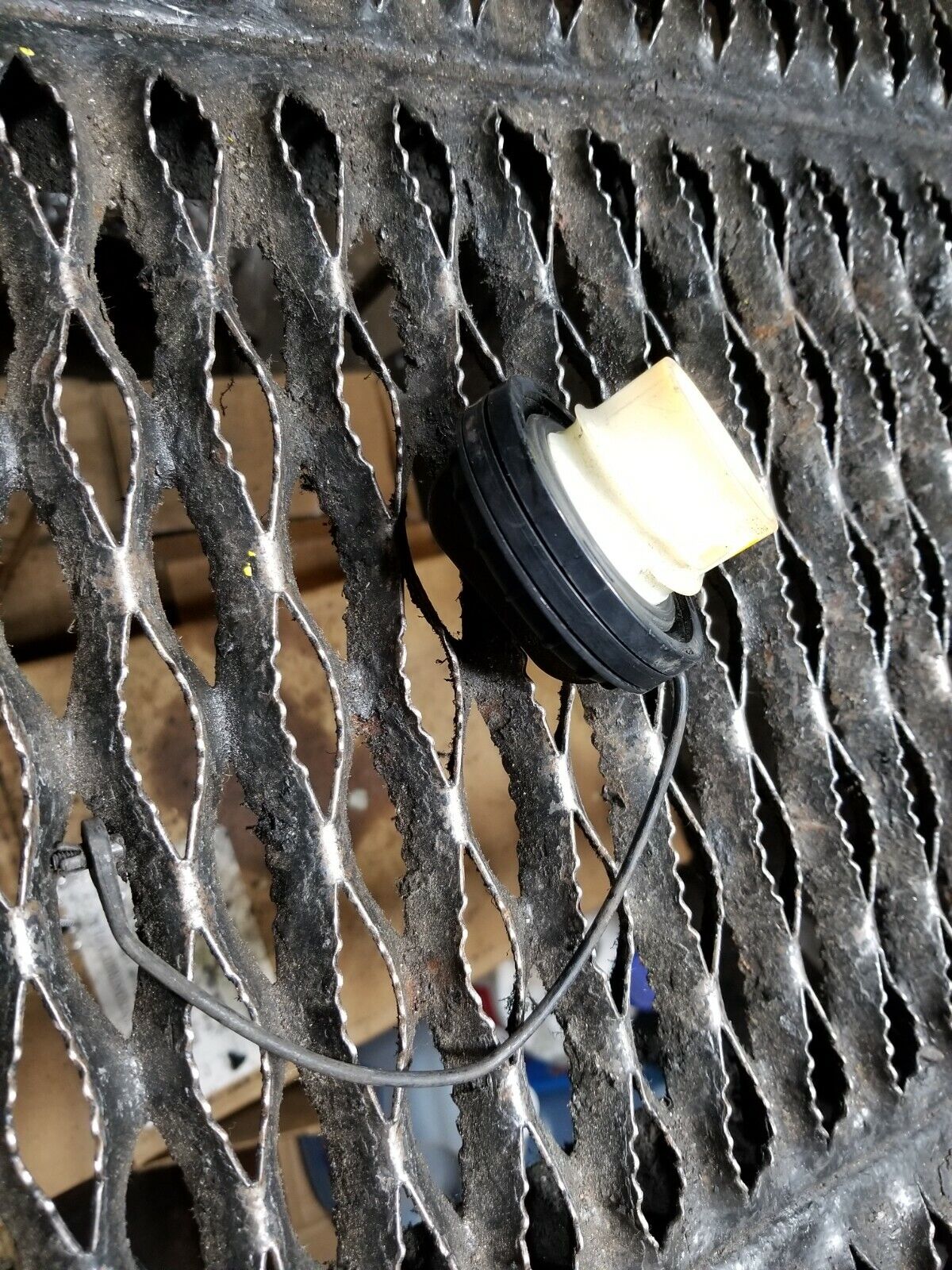 04 05 06 07 08 Nissan Maxima Fuel Tank Gas Cap OEM