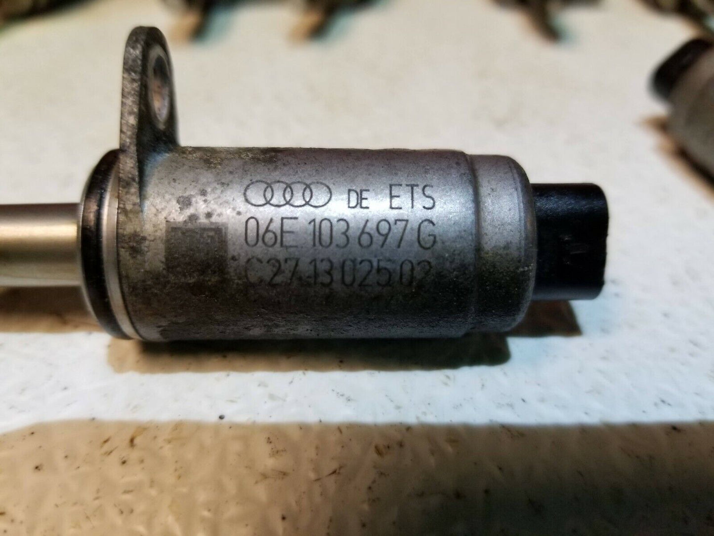 08 09 10 11 Audi A5 3.2l Camshaft Adjustment Solenoid 12pcs OEM