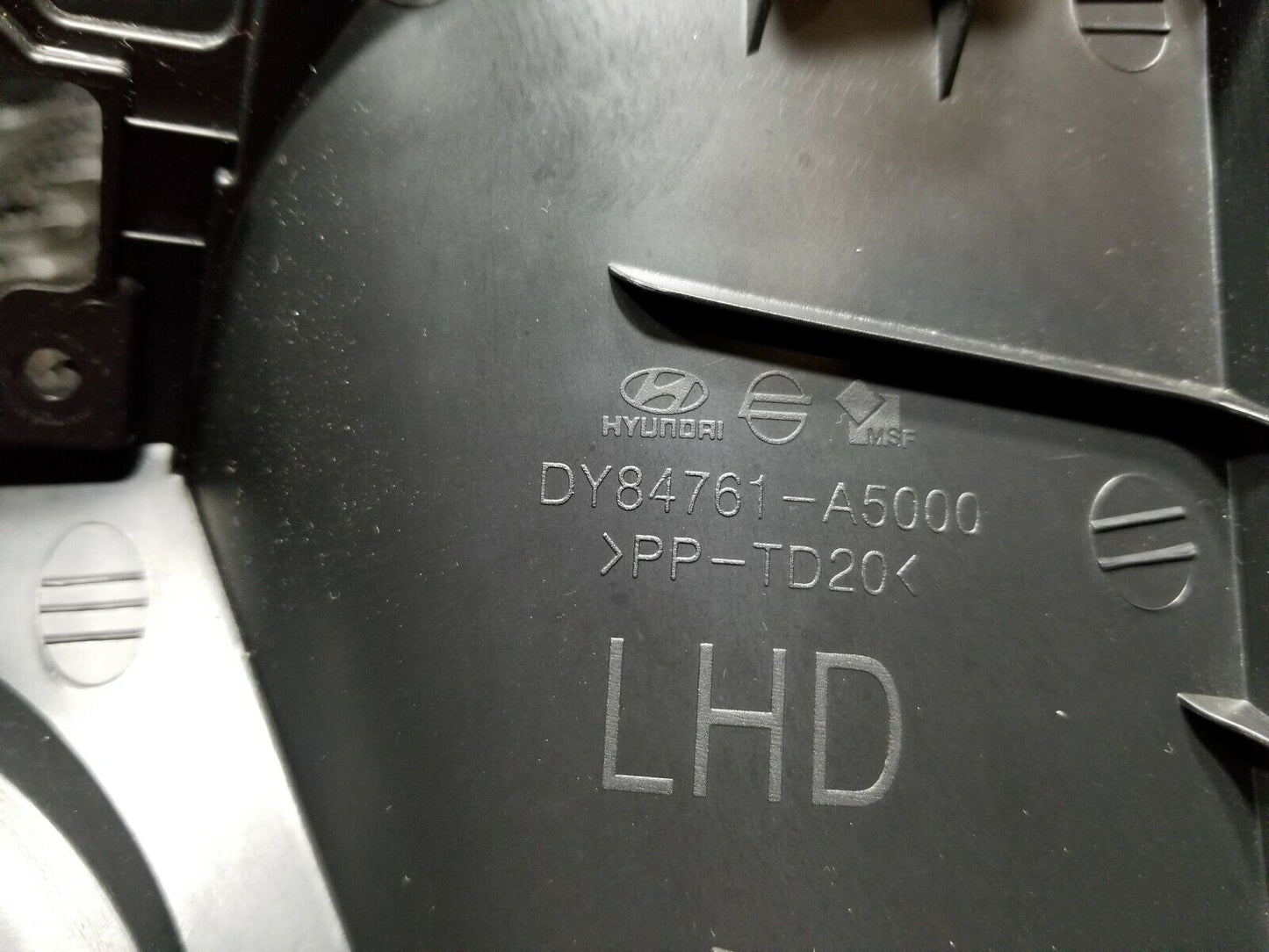 15 16 17 Hyundai Elantra Gt Center Lower Dash Trim Bezel OEM 35k Miles