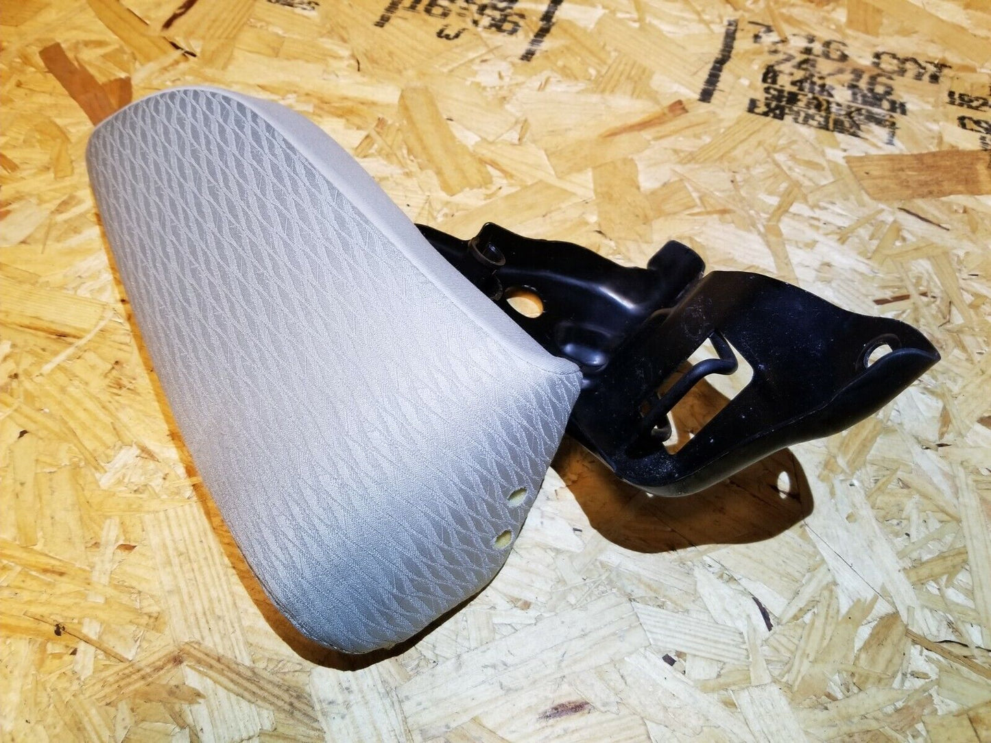 10 11 12 13 14 Subaru Legacy Rear Pass Side Cushion Pad Bolster W/bracket OEM