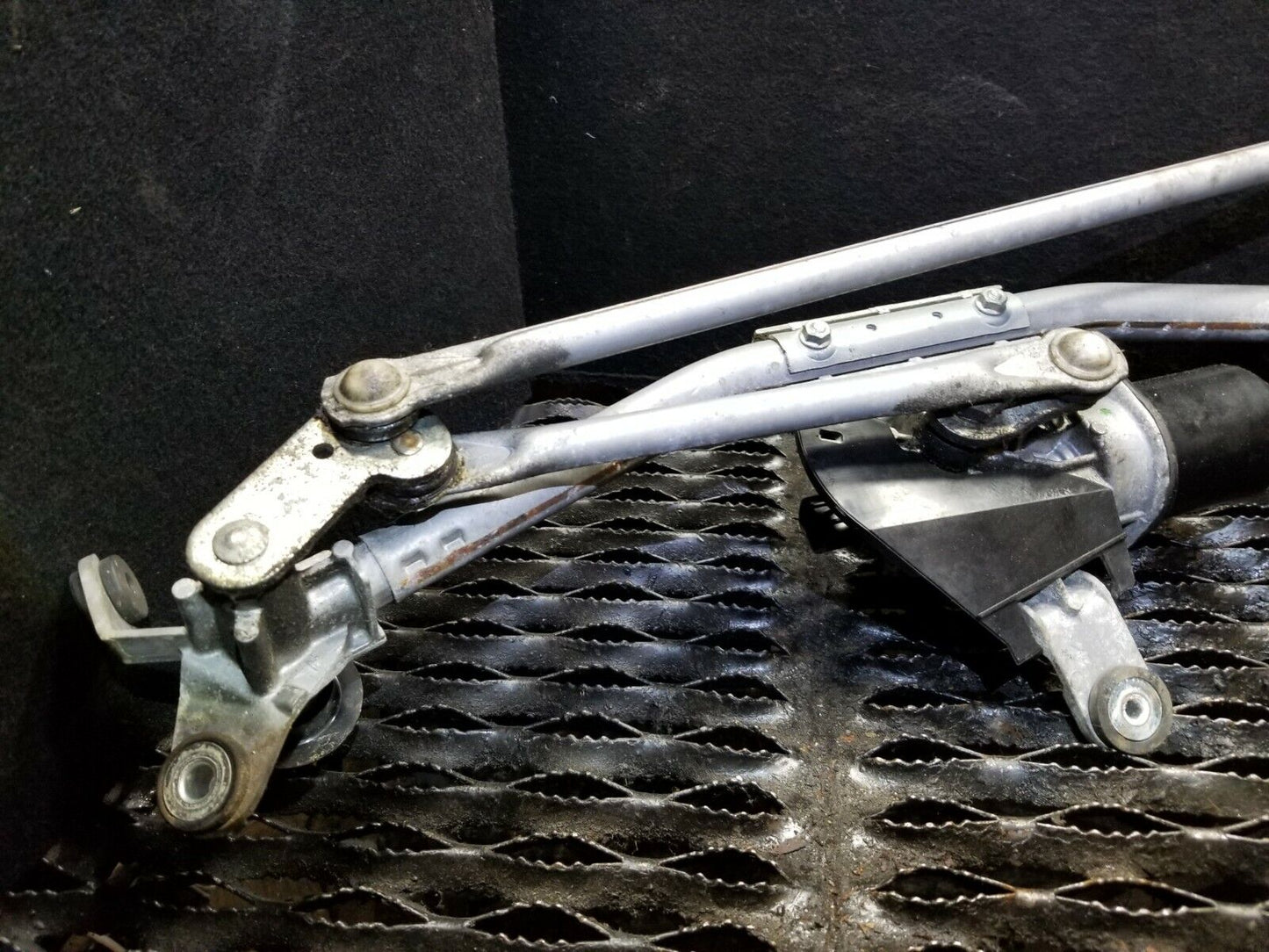 07 08 09 Acura MDX Windshield Wiper Motor W/ Linkage OEM