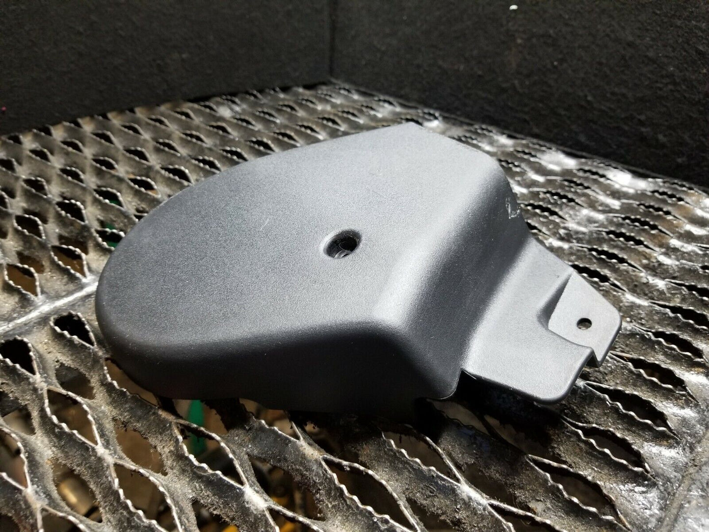 16 17 Dodge Challenger SRT Scat Front Right Pass Seat Trim Cover Bezel OEM 12k