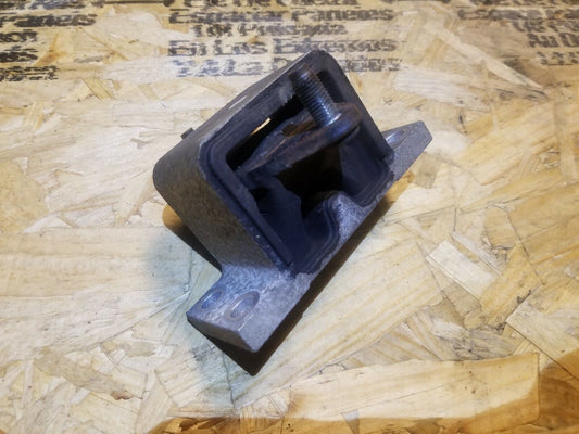 2014 2015 Infiniti Q40 AWD Automatic Transmission Mount OEM 34k