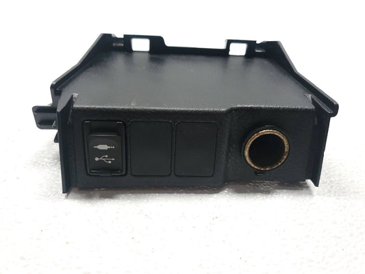 14 15 16 Toyota Corolla Aux Usb 12v Socket OEM