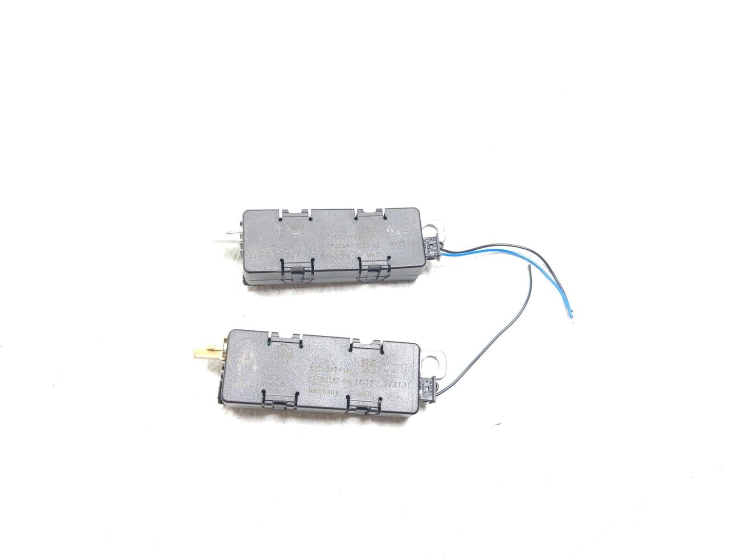 09 10 11 12 Volkswagen Cc Radio Antenna Booster Amplifier Pair OEM