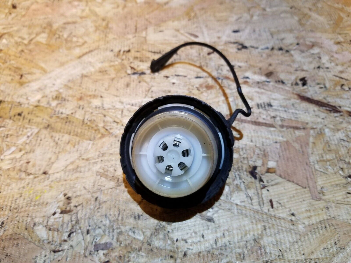 2008 2009 2010 Scion Xb Gas Fuet Tank Cap OEM
