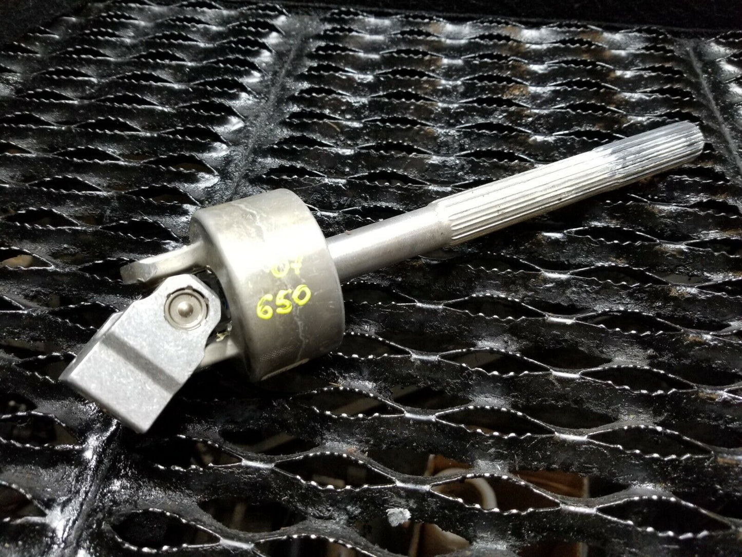 06 07 08 09 10 BMW 650i E63 Steering Column Lower Shaft OEM