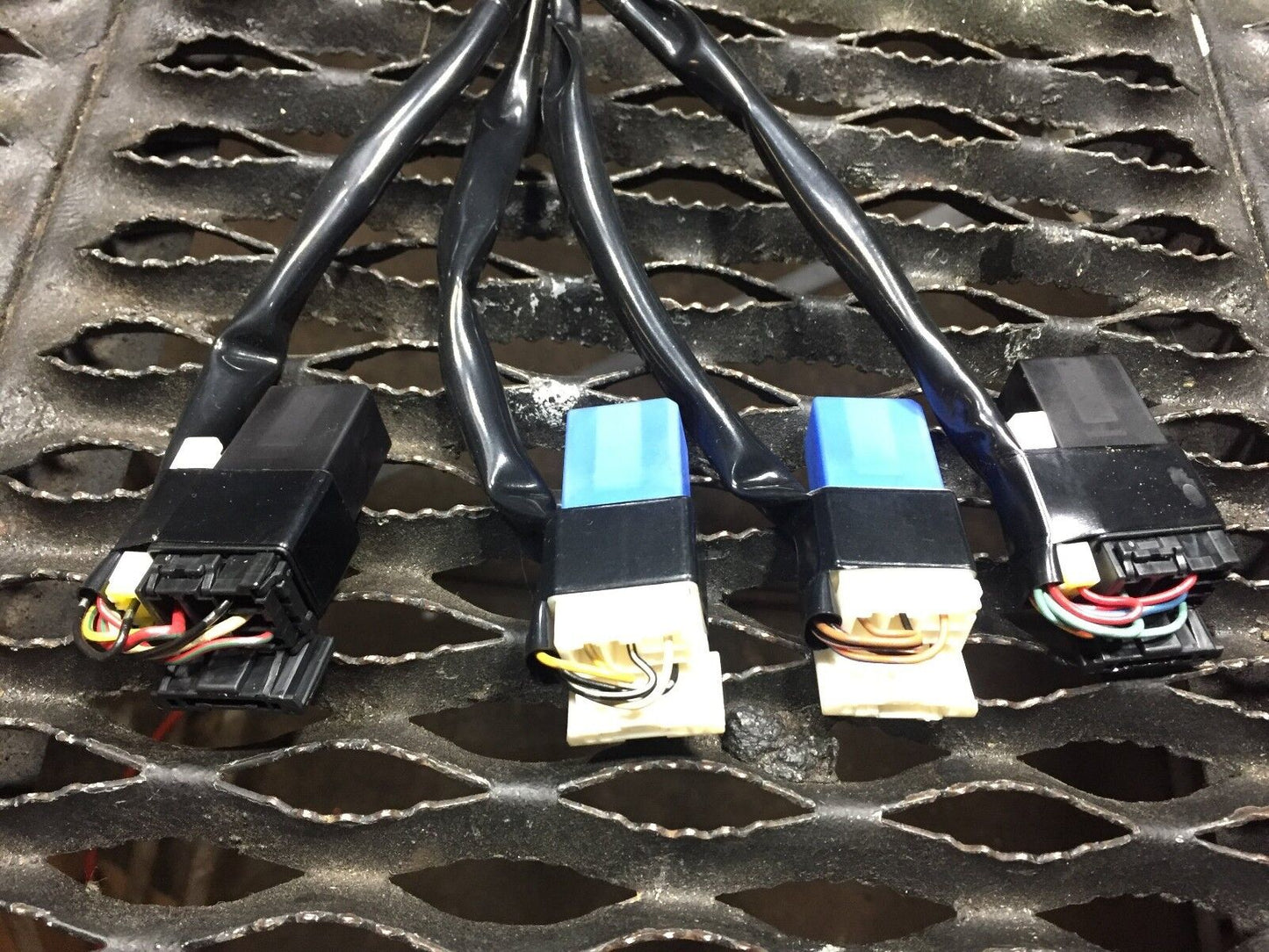08 09 10 11 12 Infiniti G37 Coupe Passenger Side Seat Relay Wire Harness OEM