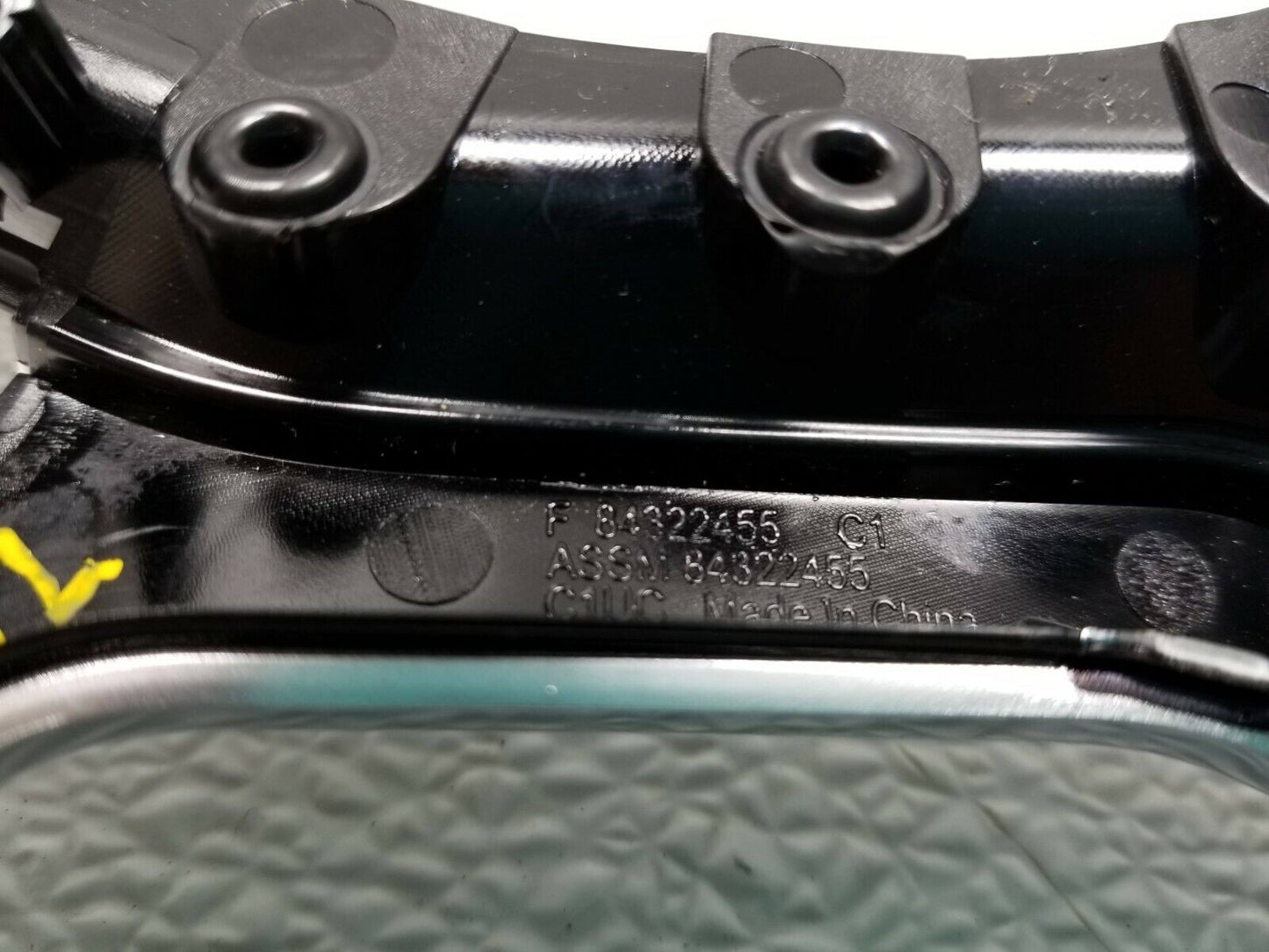 19 20 Chevy Blazer Rs Steering Wheel Trim Bezel OEM 11k Miles
