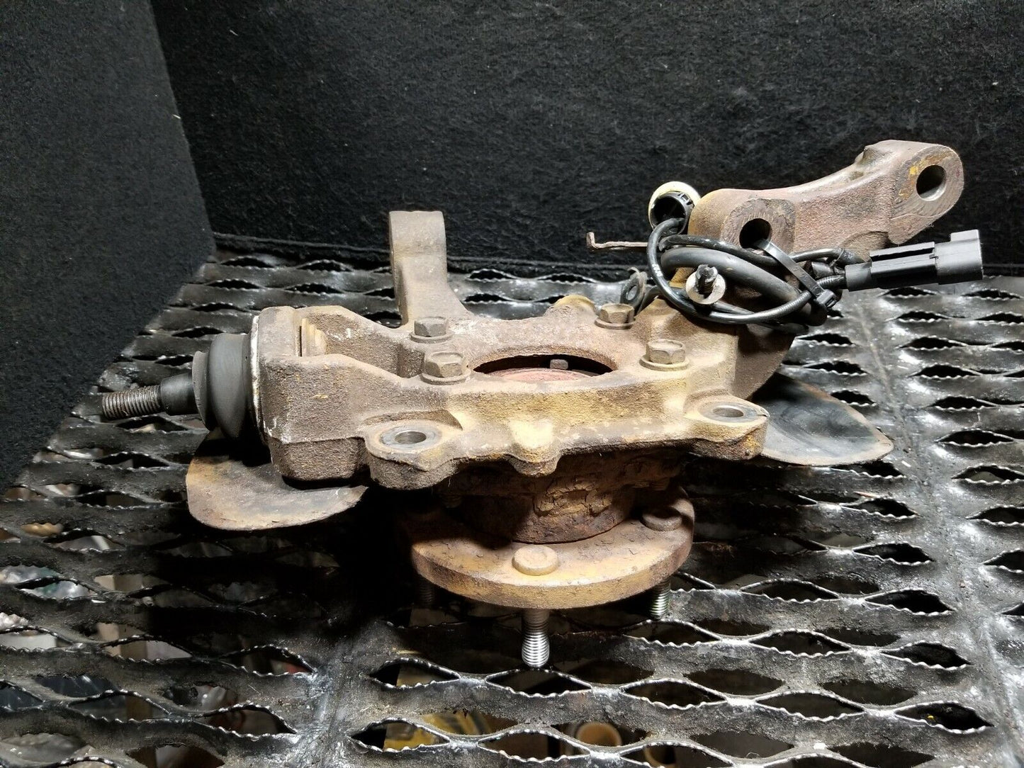 07 08 09 10 Chrysler Sebring Front Spindle Knuckle Left Driver Side OEM