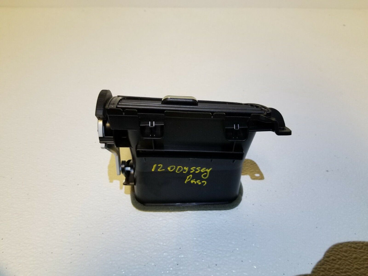 11 12 13 Honda Odyssey Right Passenger Side Dash Air Vent OEM