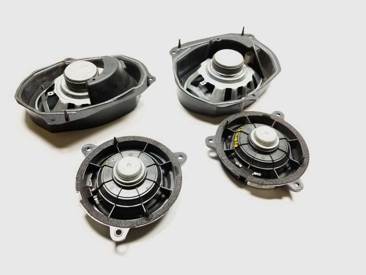 2006-2012 Nissan Armada Door Speaker 4pcs OEM