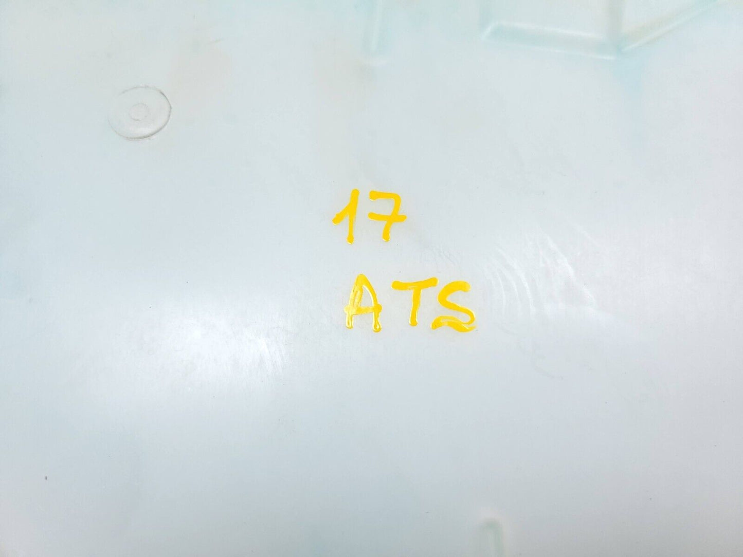 2013 - 2018 Cadillac Ats Windshield Washer Fluid Reservoir Tank 23274517 Oem✅
