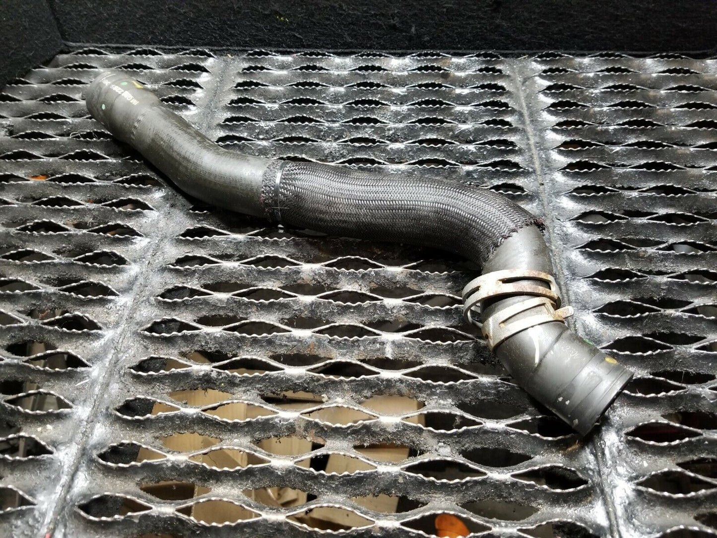13 14 15 GMC Acadia Engine Radiator Cooling Upper Inlet Hose Line 3.6l OEM