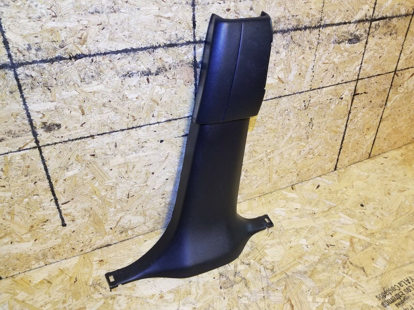 06 07 08 Infiniti Fx35 Center Lower B-pillar Trim Panel Right Passenger Side OEM