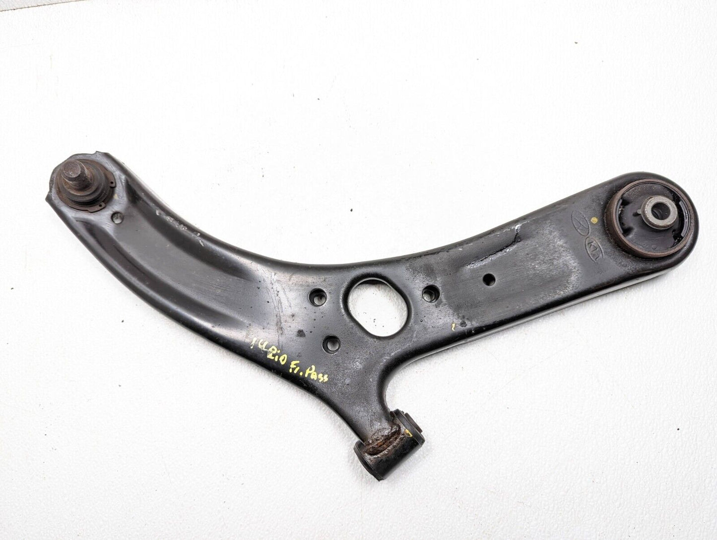 12 13 14 15 Kia Rio Front Lower Control Arm Passenger Right Side OEM