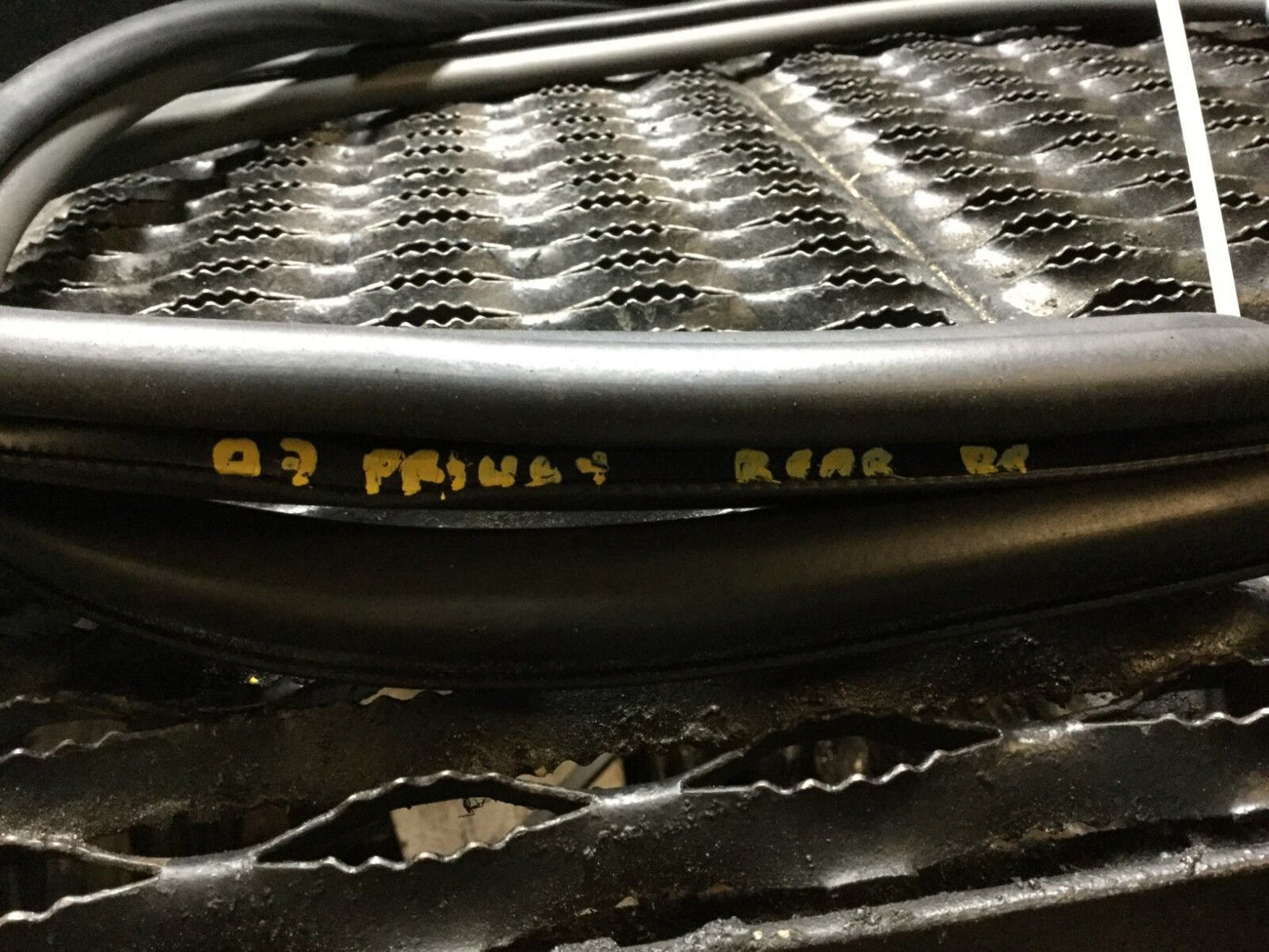 04 05 06 07 08 09 Toyota Prius Rear Left Dr Side Door Weatherstrip Seal   OEM