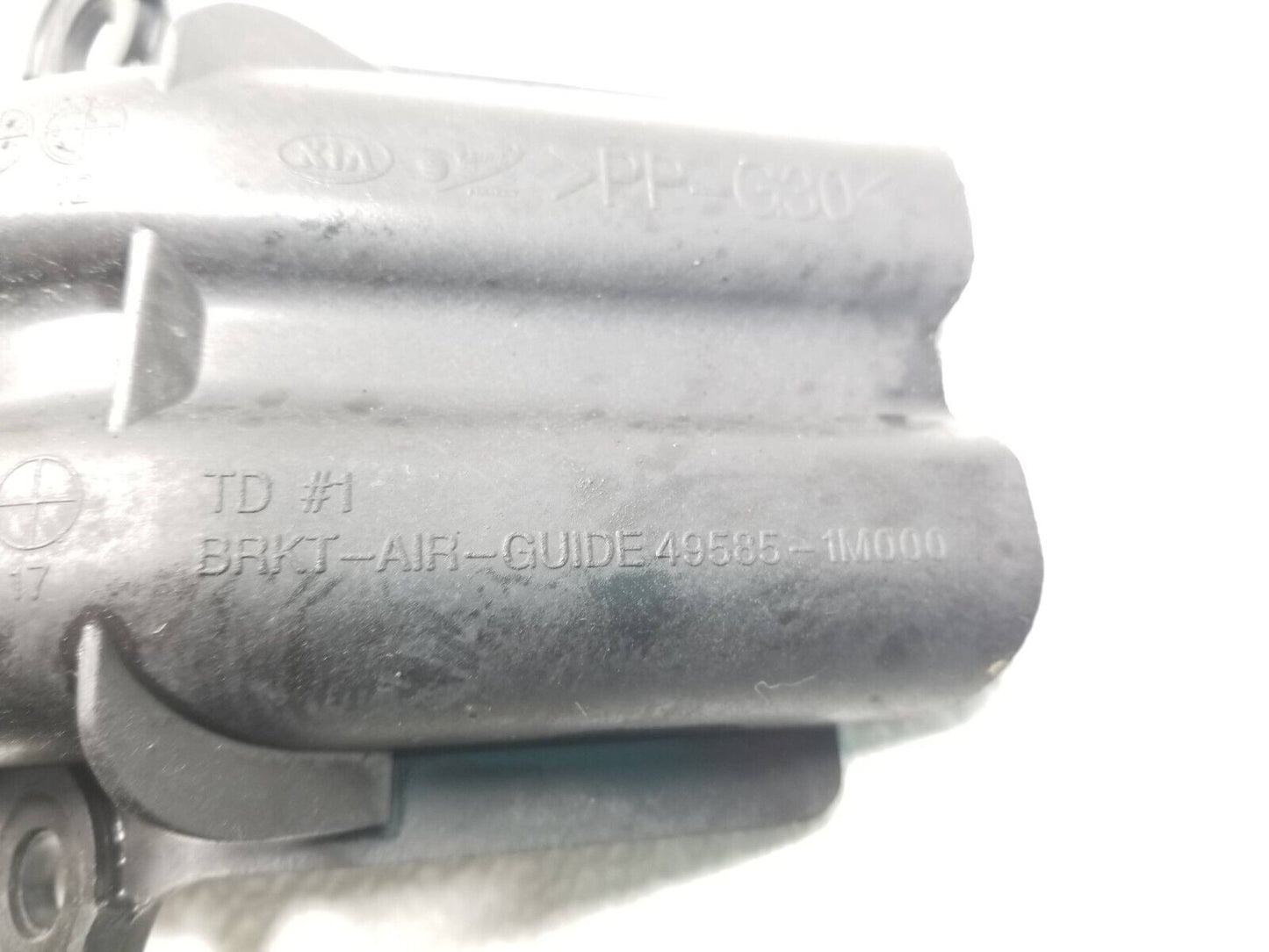 12 13 14 15 Kia Rio Front Bumper Bracket Driver Side Pair OEM